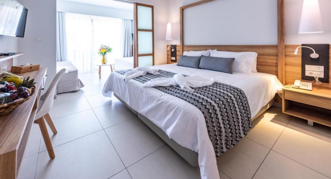 Family Room Superior