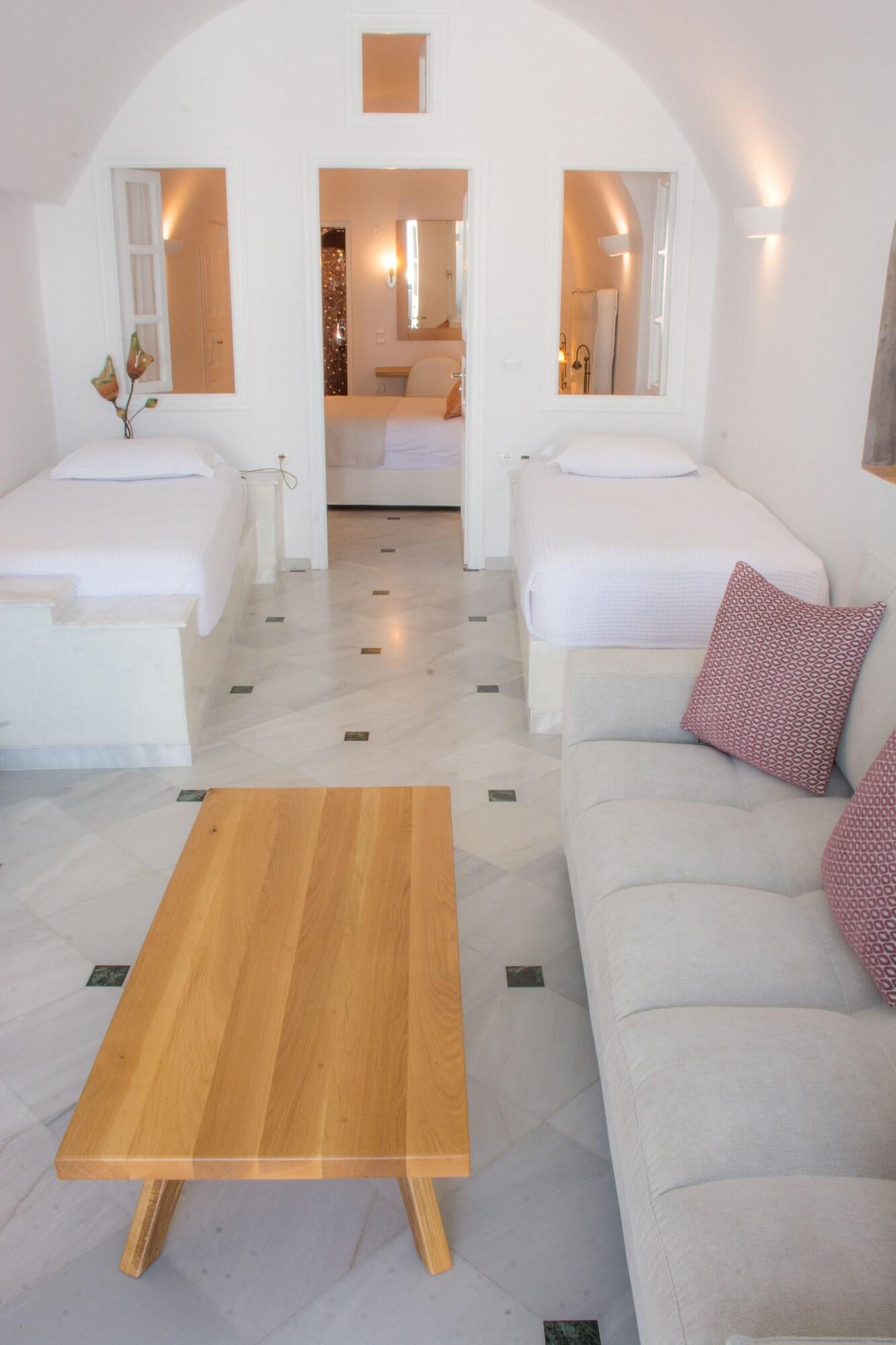 Suite Queen Size Bed