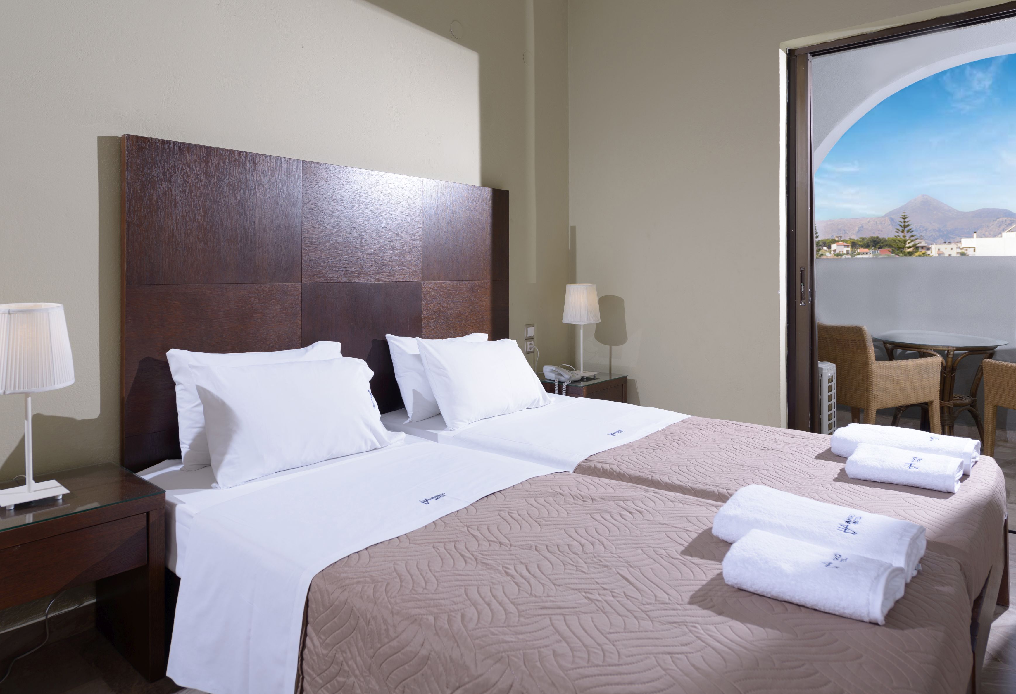 Double or Twin Standard