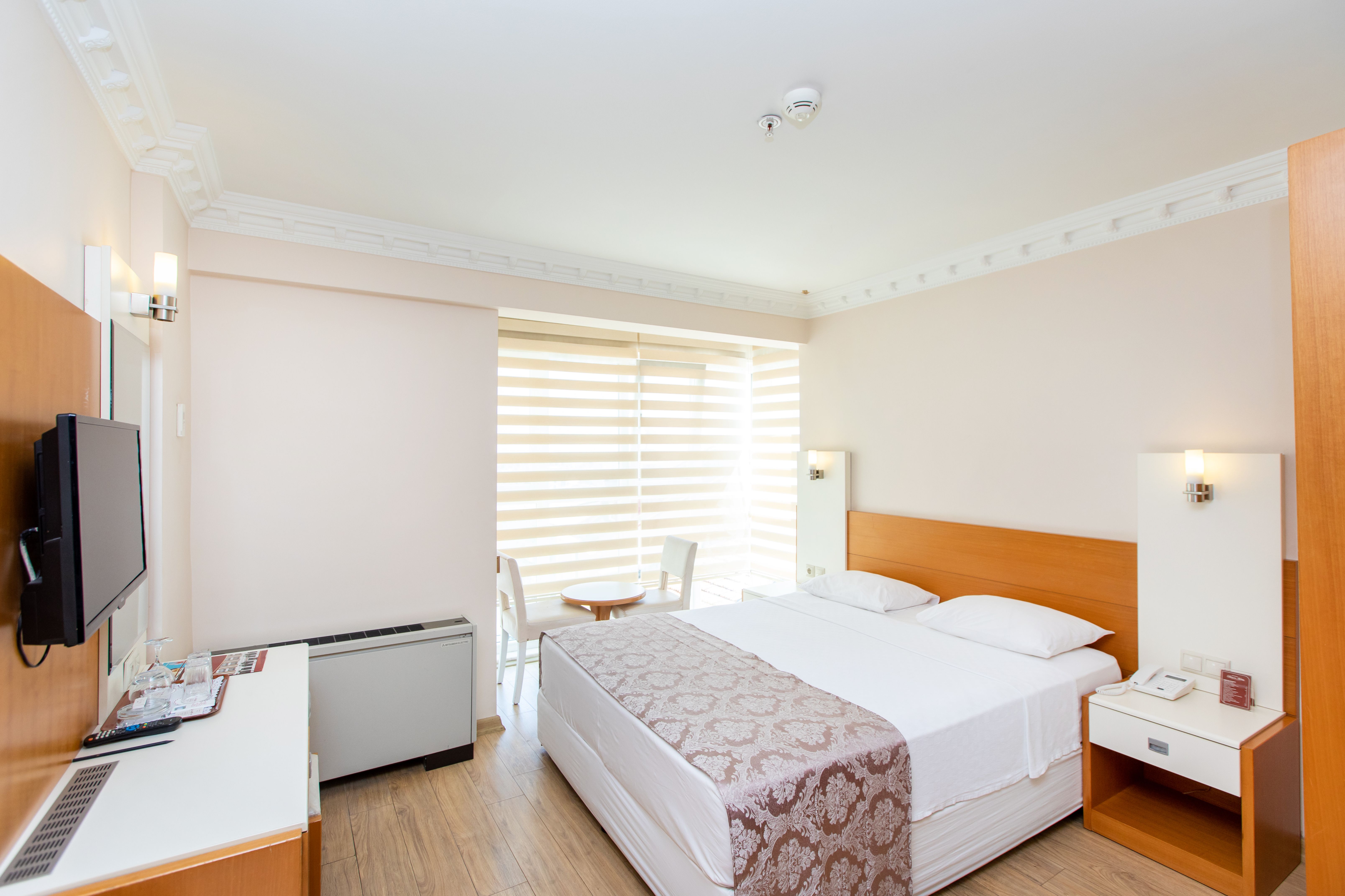 Double or Twin Standard