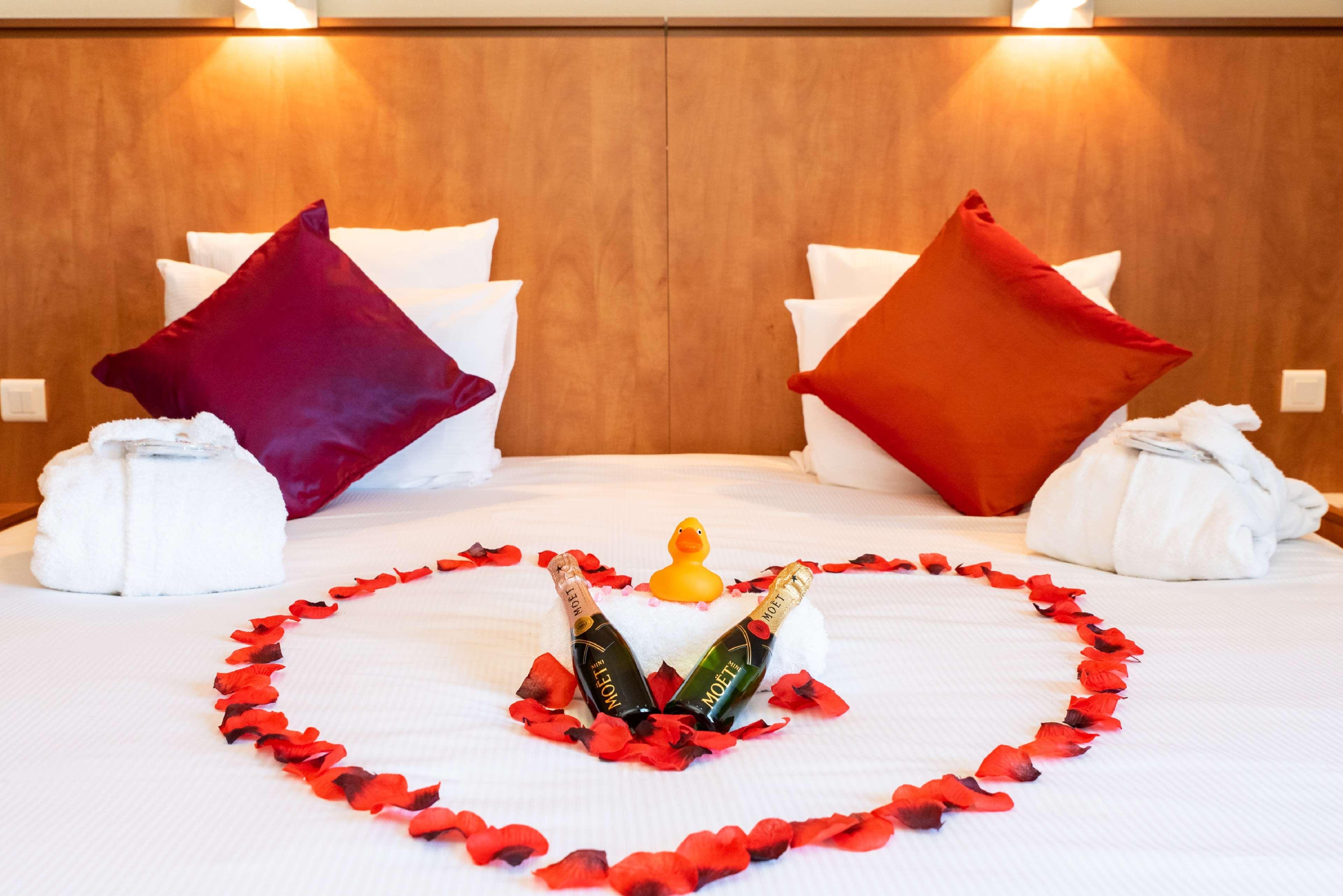 Double King Bed Non Smoking