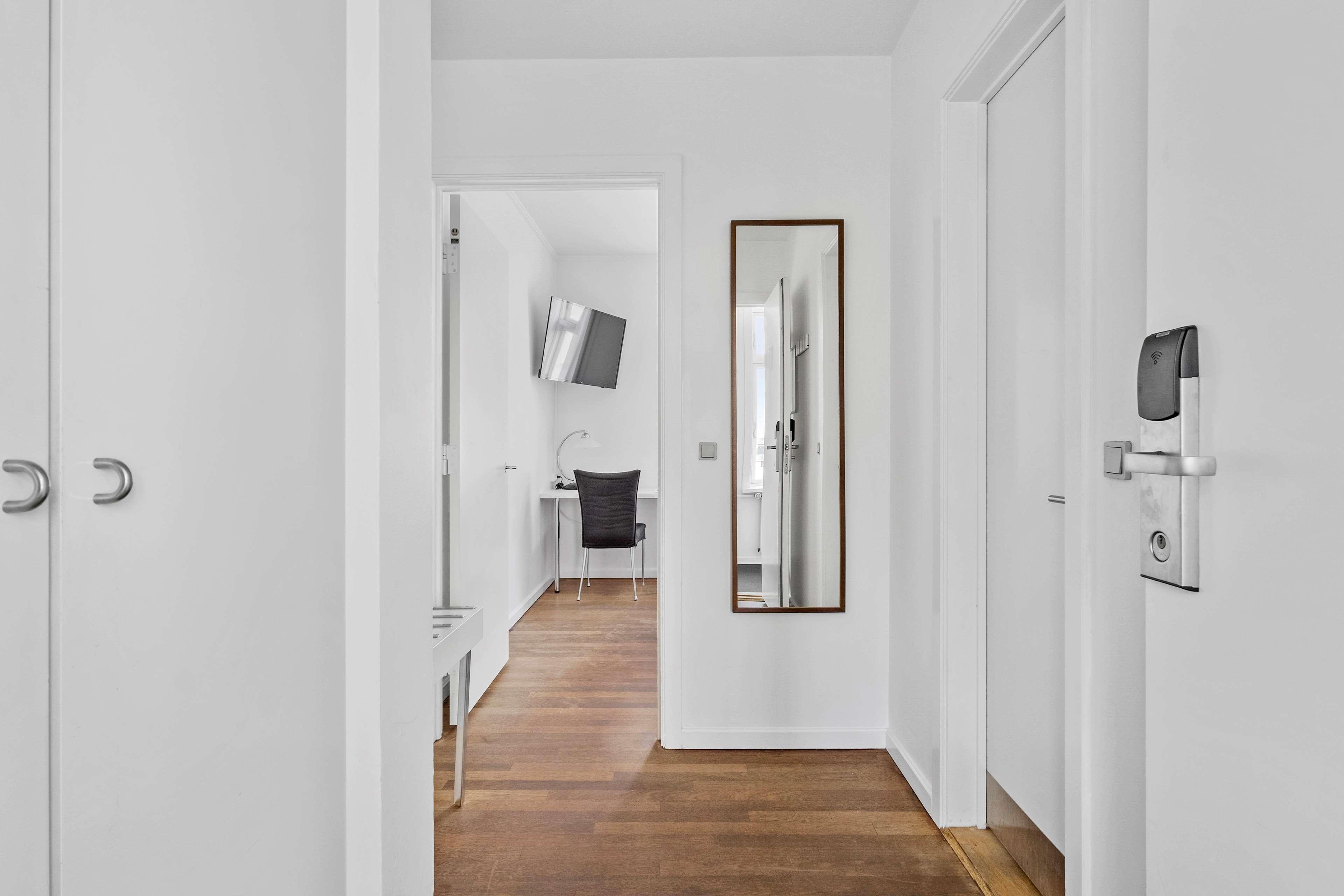 Double Queen Bed Non Smoking