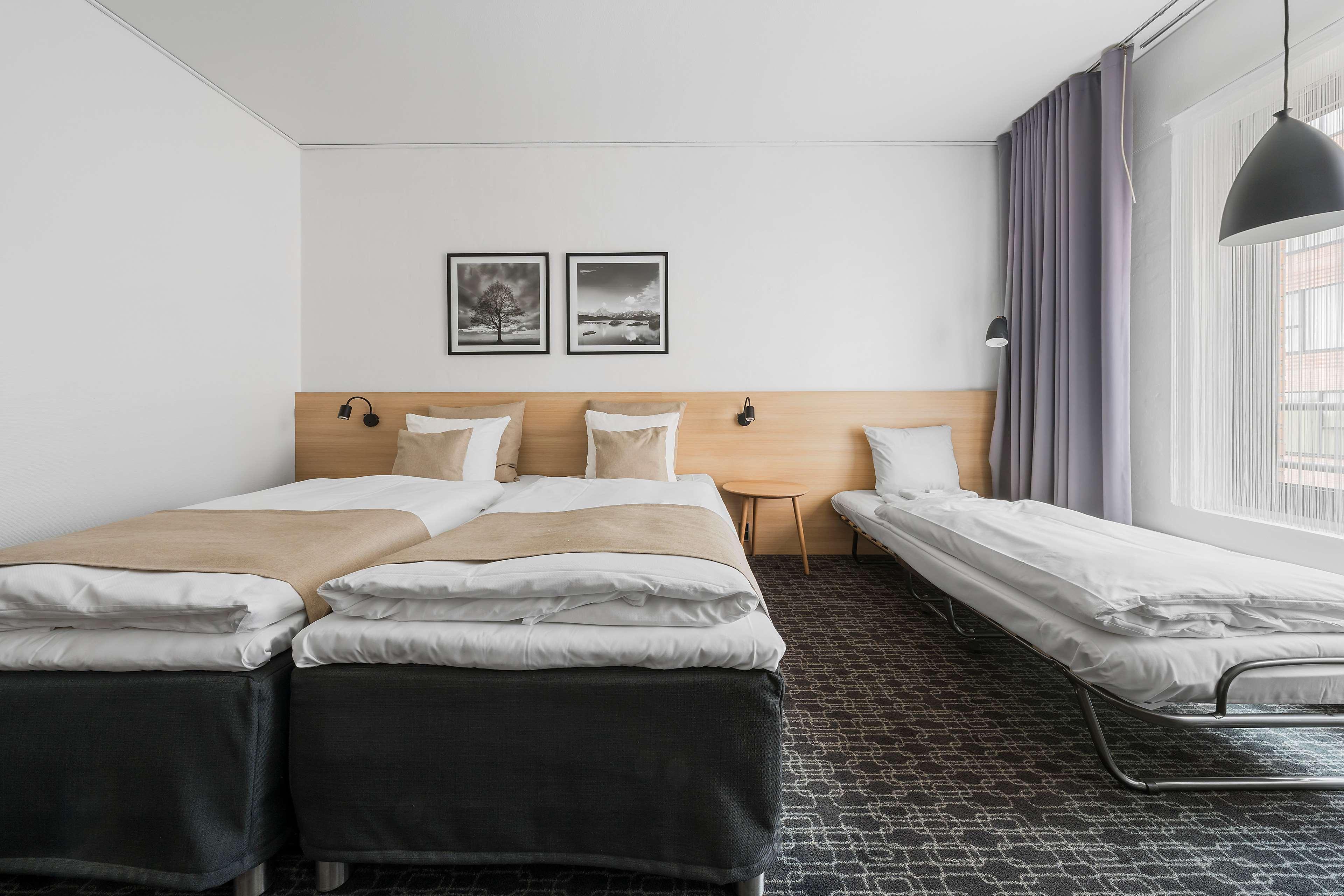 Family Room Capacity 3