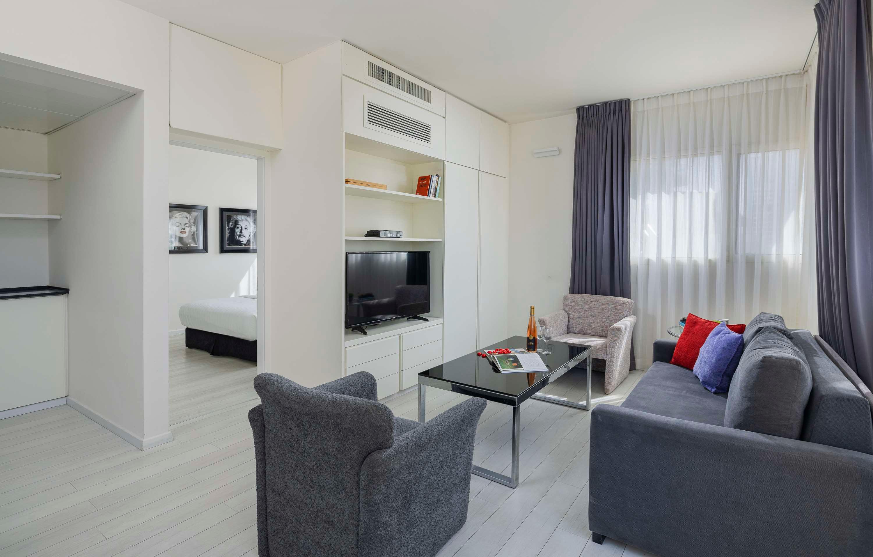 Suite Queen Bed Non Smoking