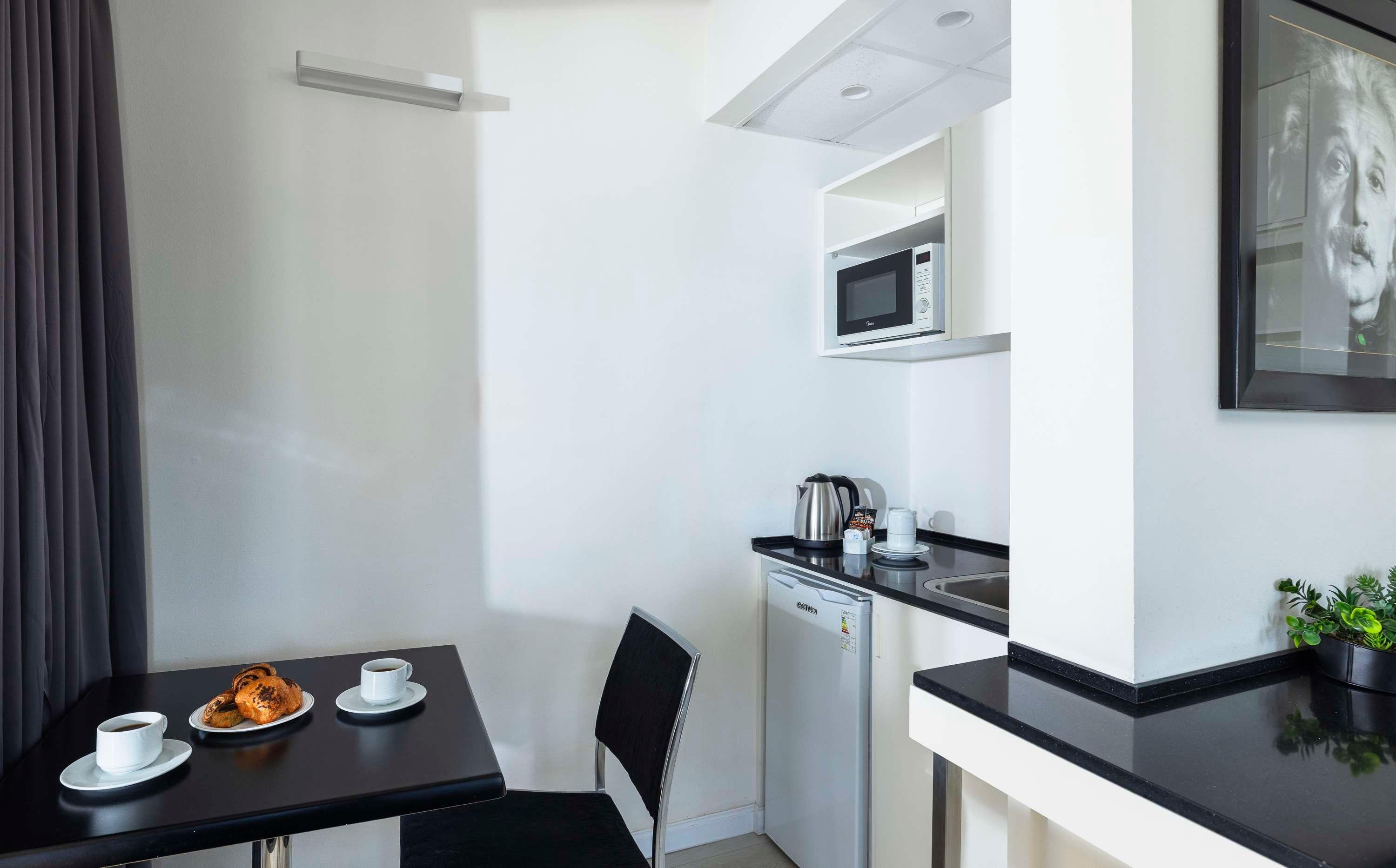 Suite Queen Size Bed