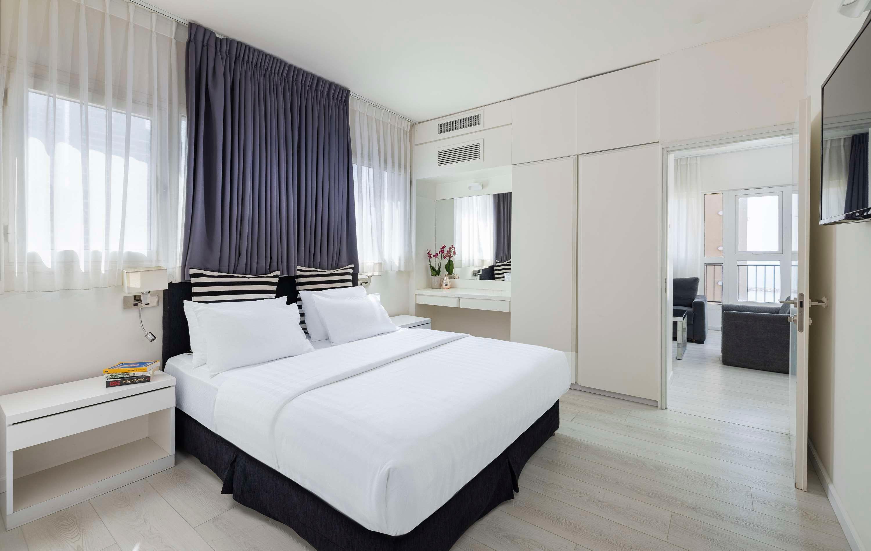 Suite Queen Bed Non Smoking