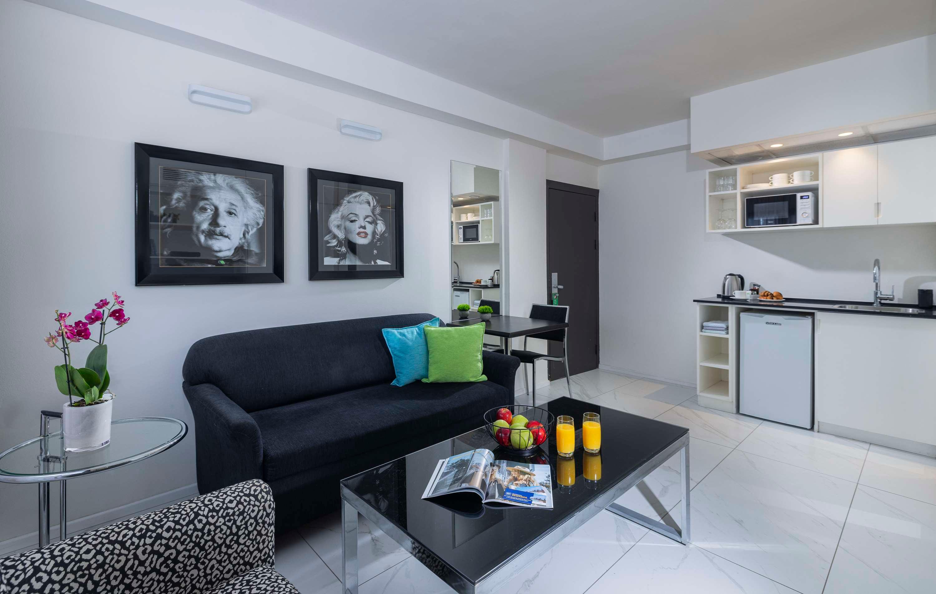 Suite Queen Bed Non Smoking