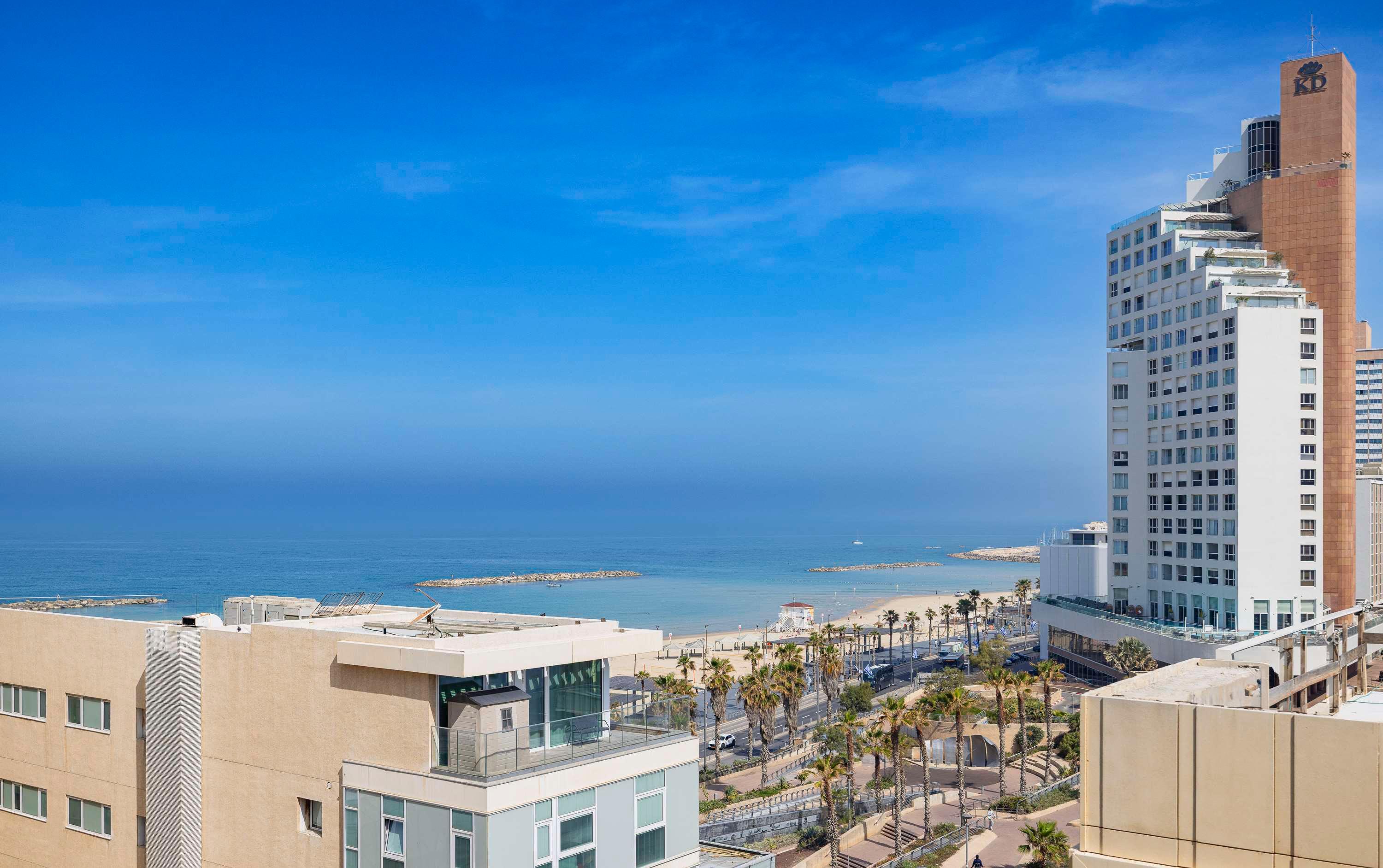 Suite Queen Size Bed