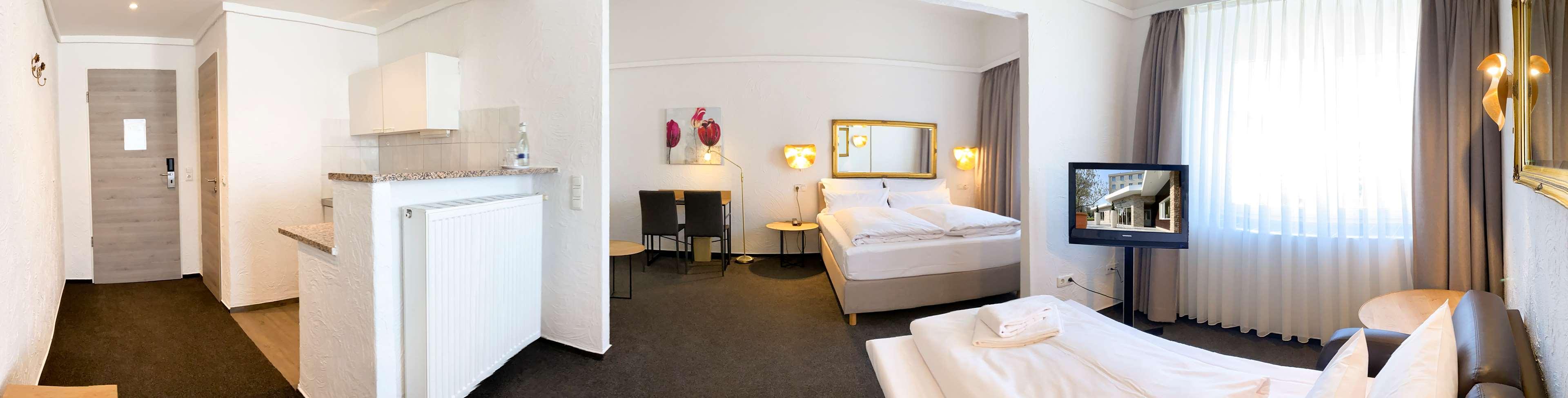 Triple Queen Size Bed