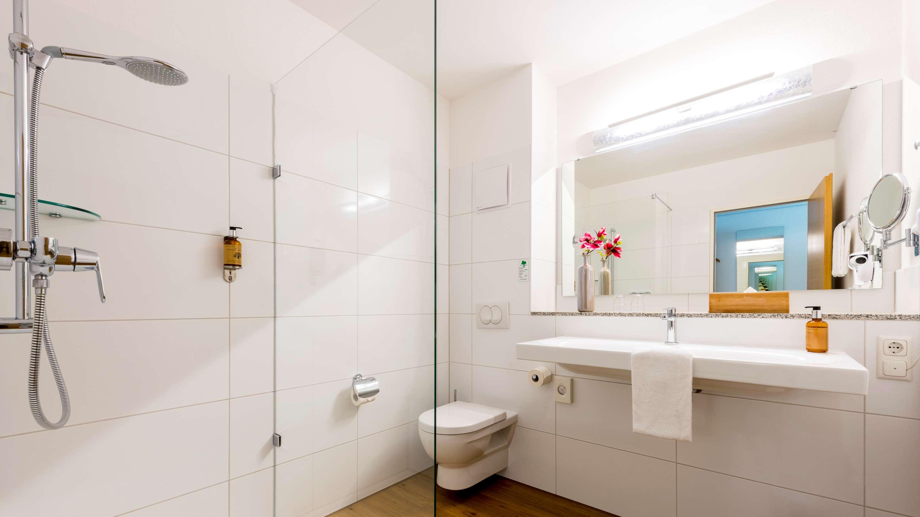 Double Queen Size Bed