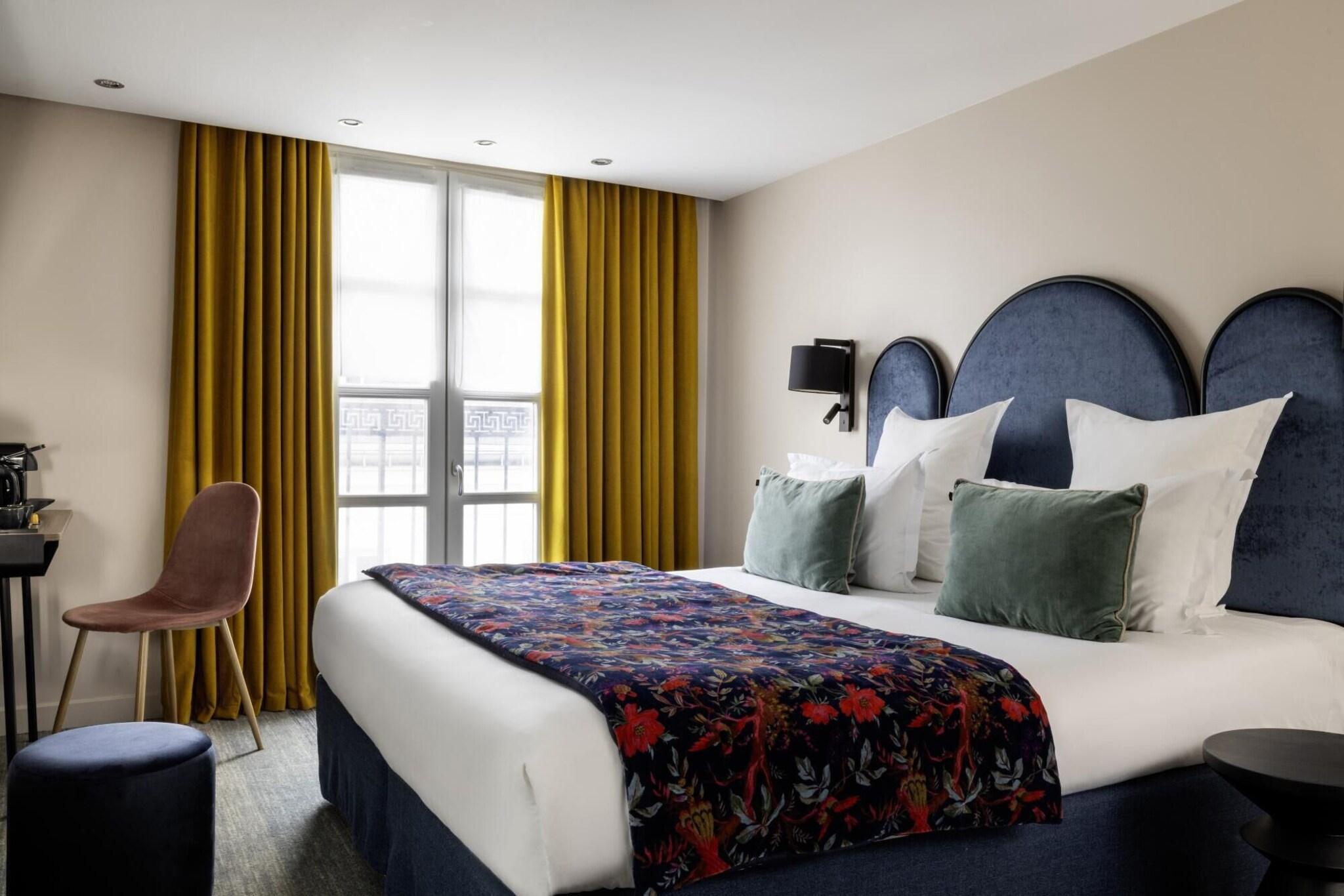 Quadruple Connecting Room