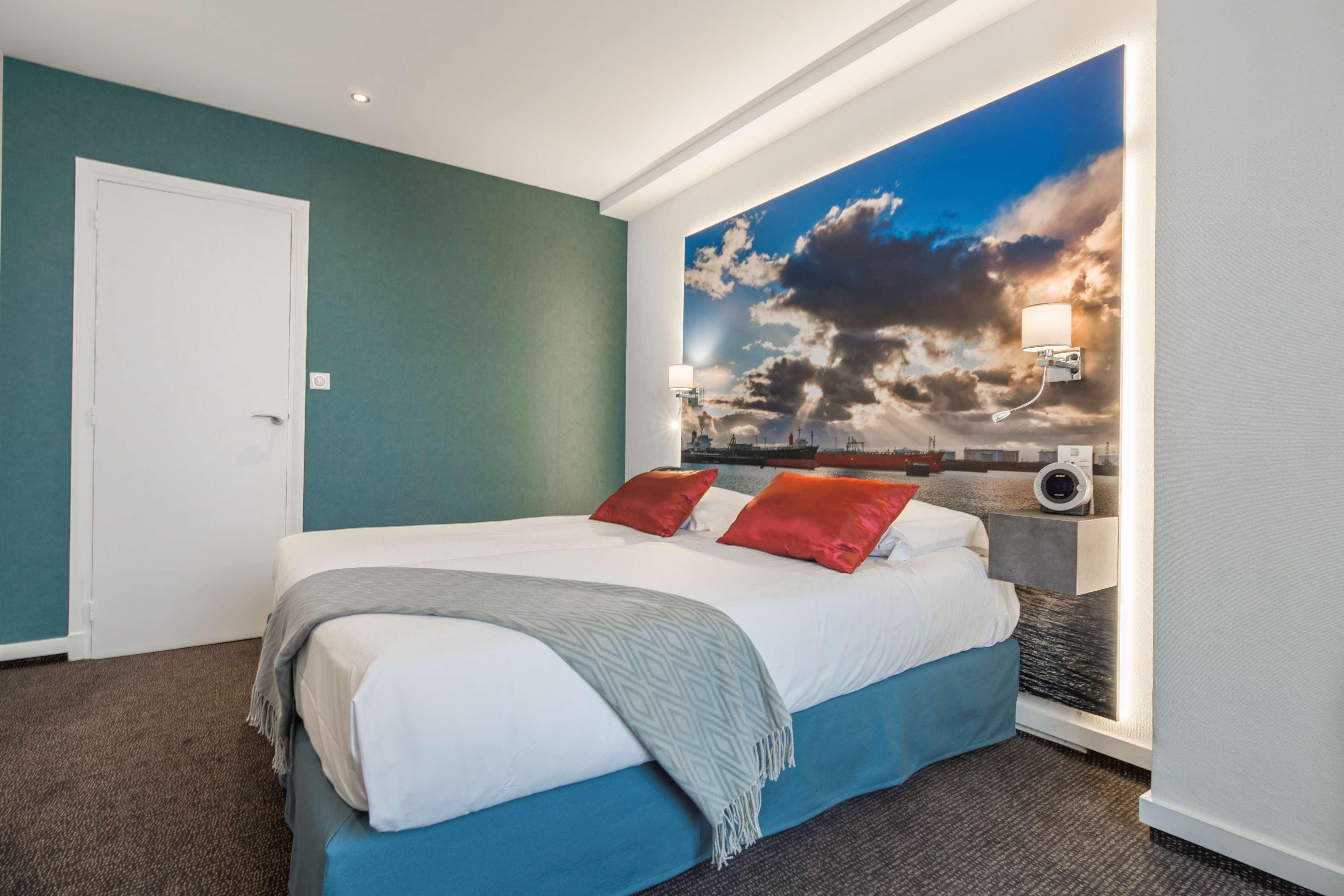 Double Queen Bed Non Smoking