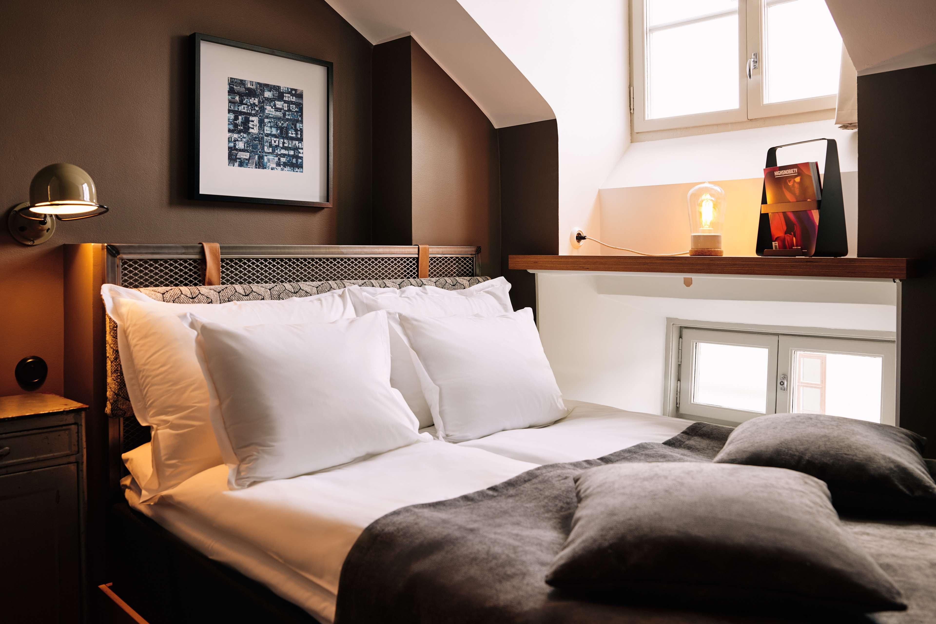 Double Queen Bed Non Smoking