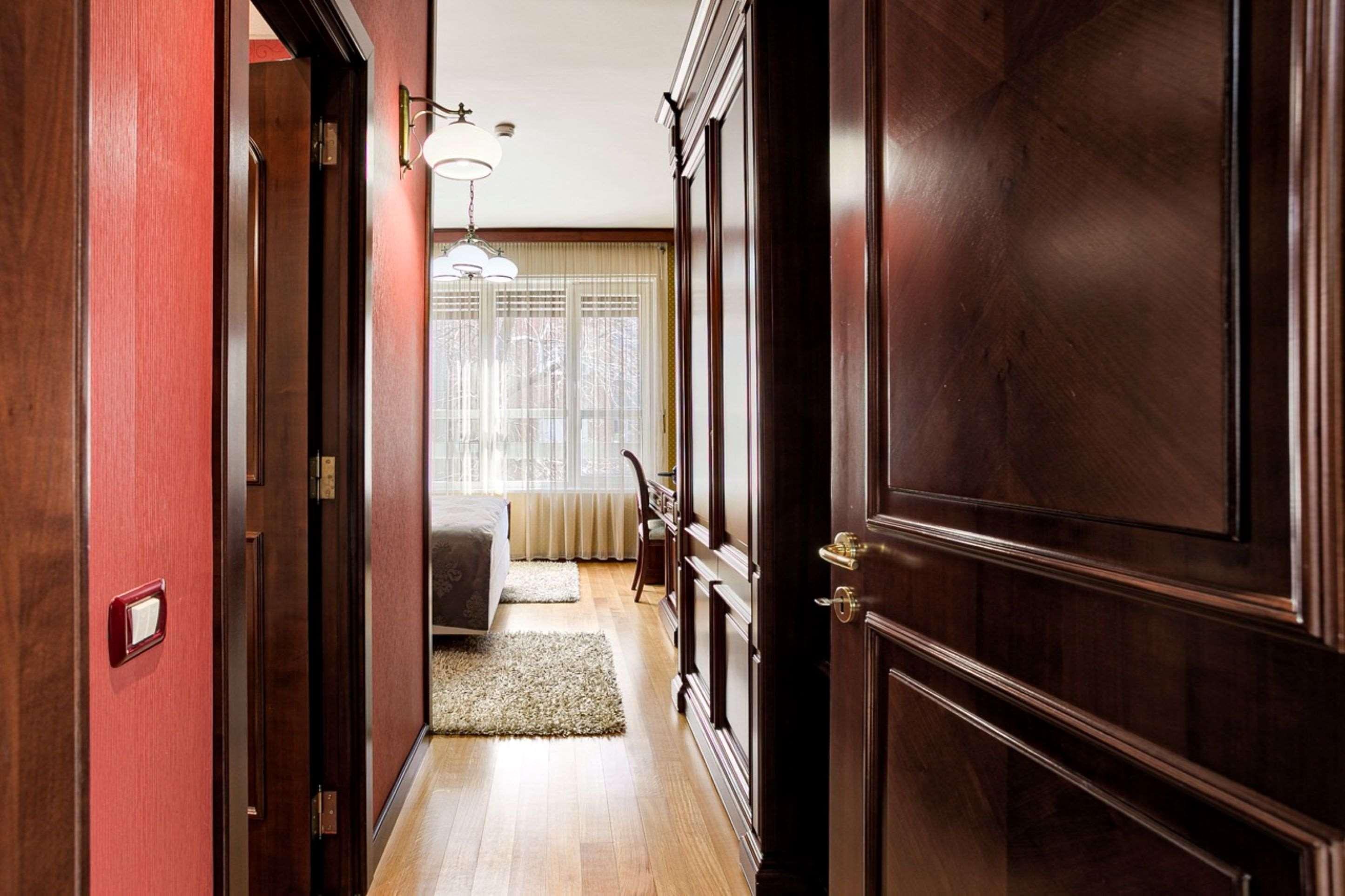 Suite Queen Bed Non Smoking