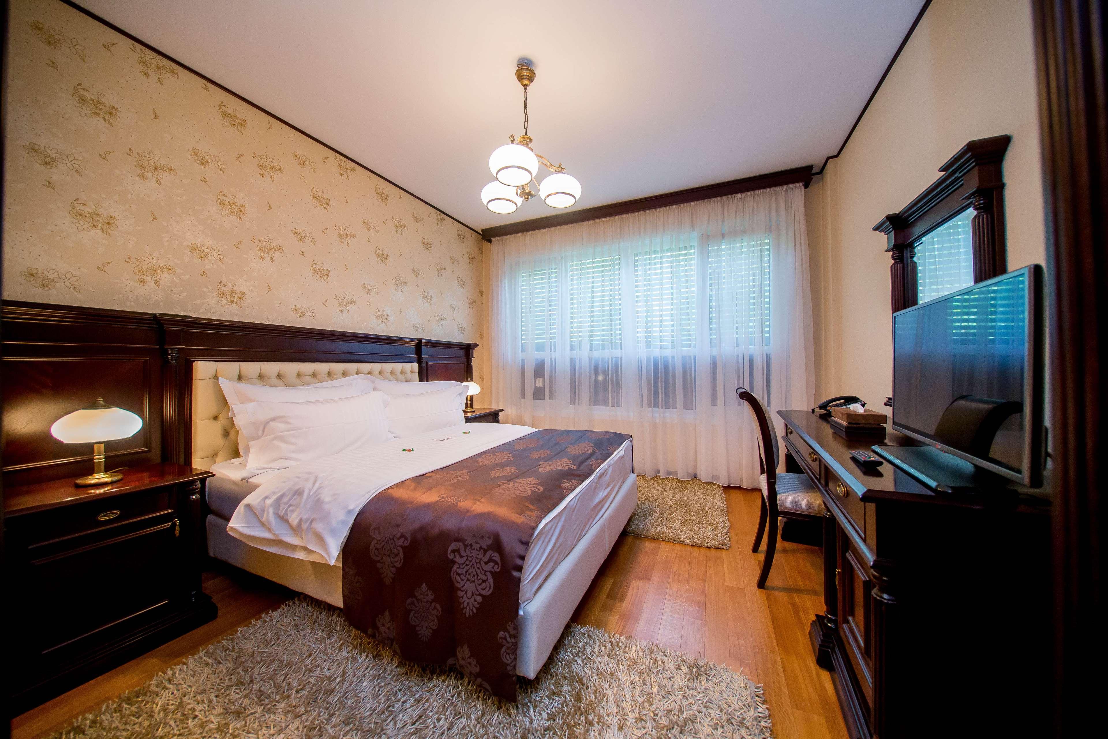 Suite Queen Bed Non Smoking