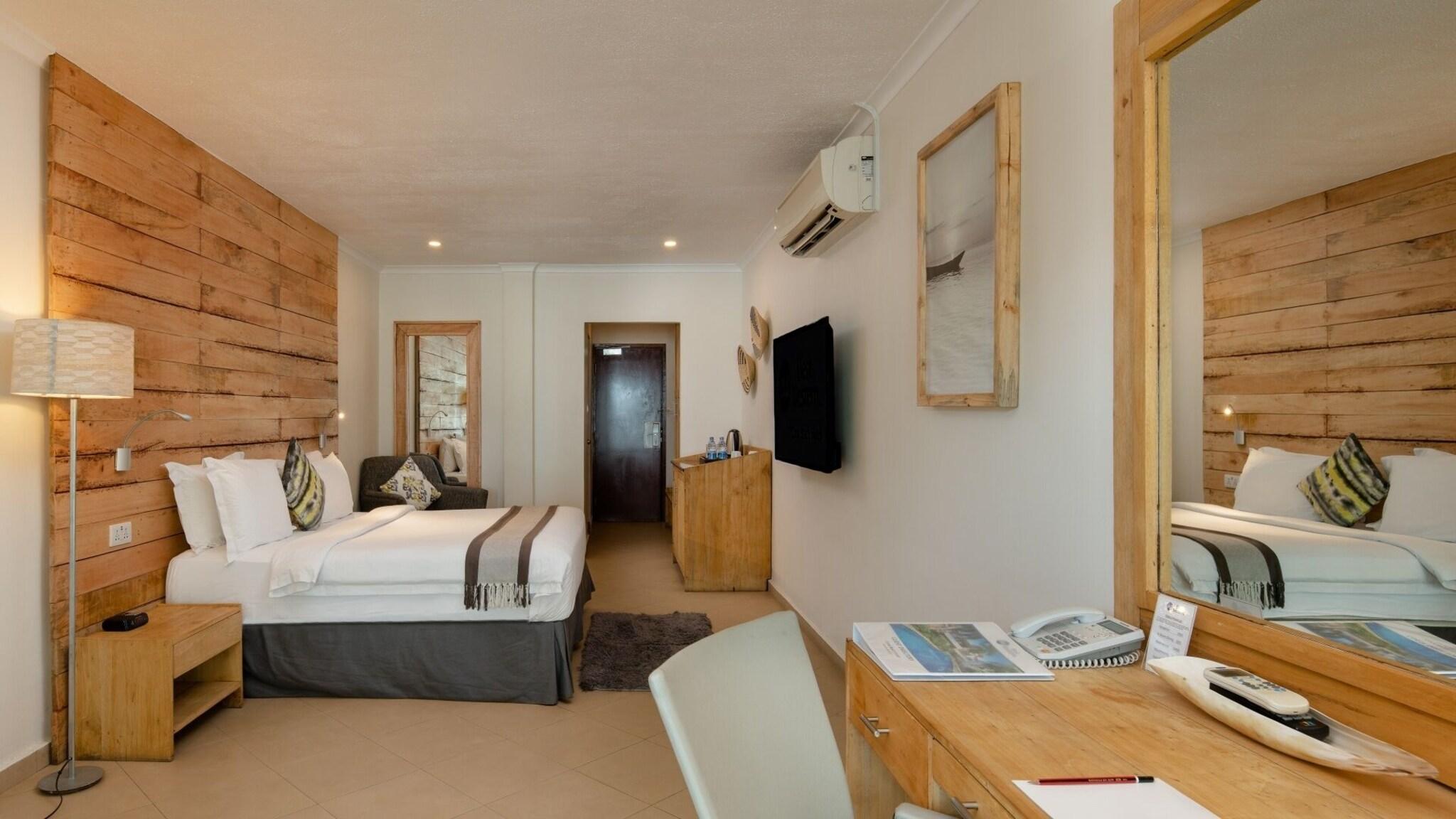 Double Sea View King Bed