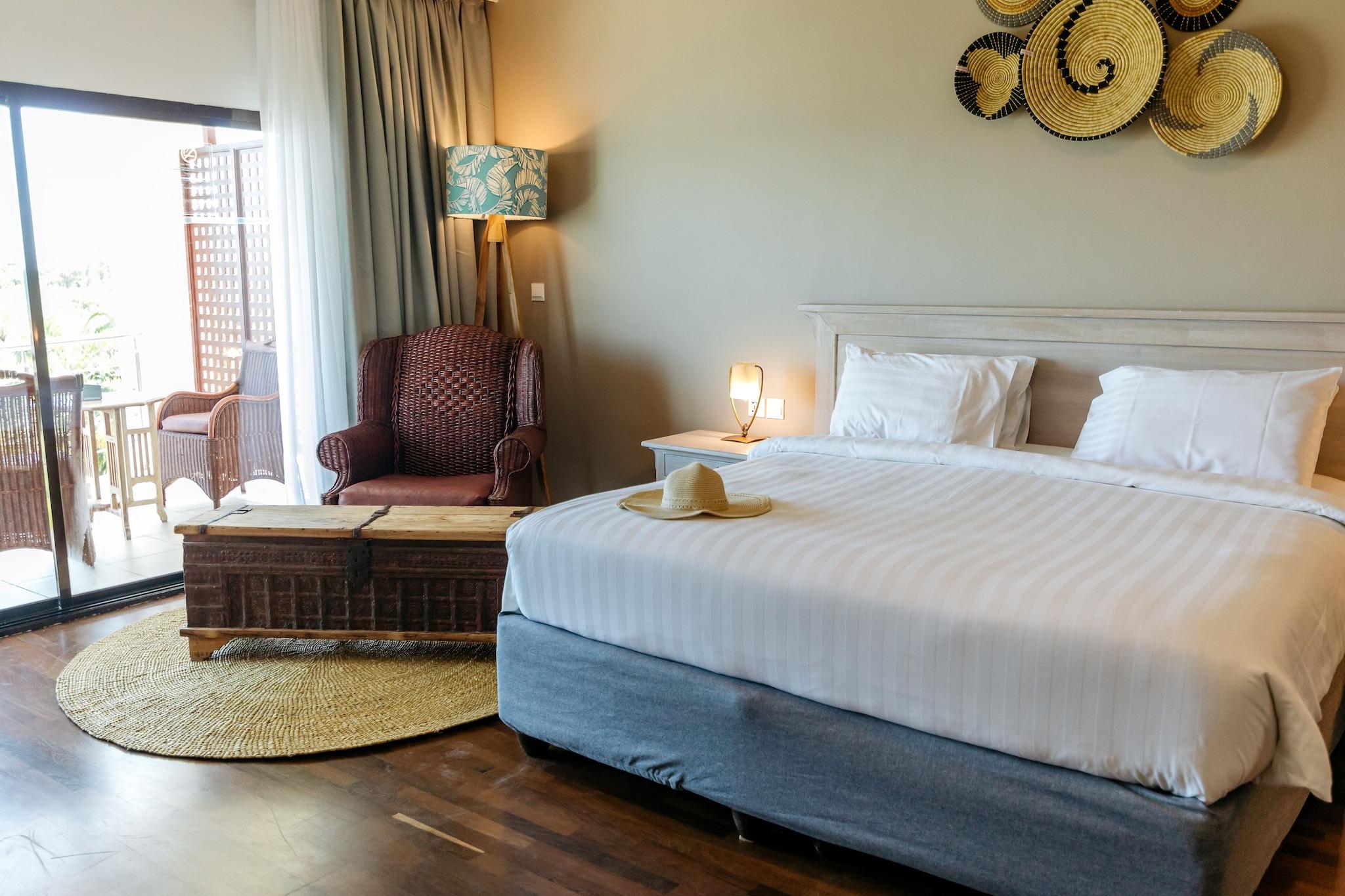 Junior Suite Sea View King Bed