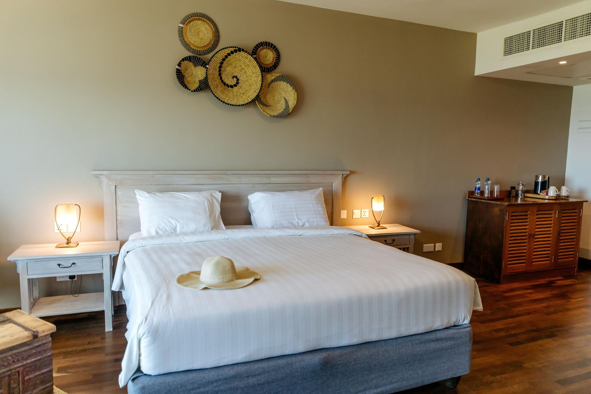 Junior Suite Sea View King Bed