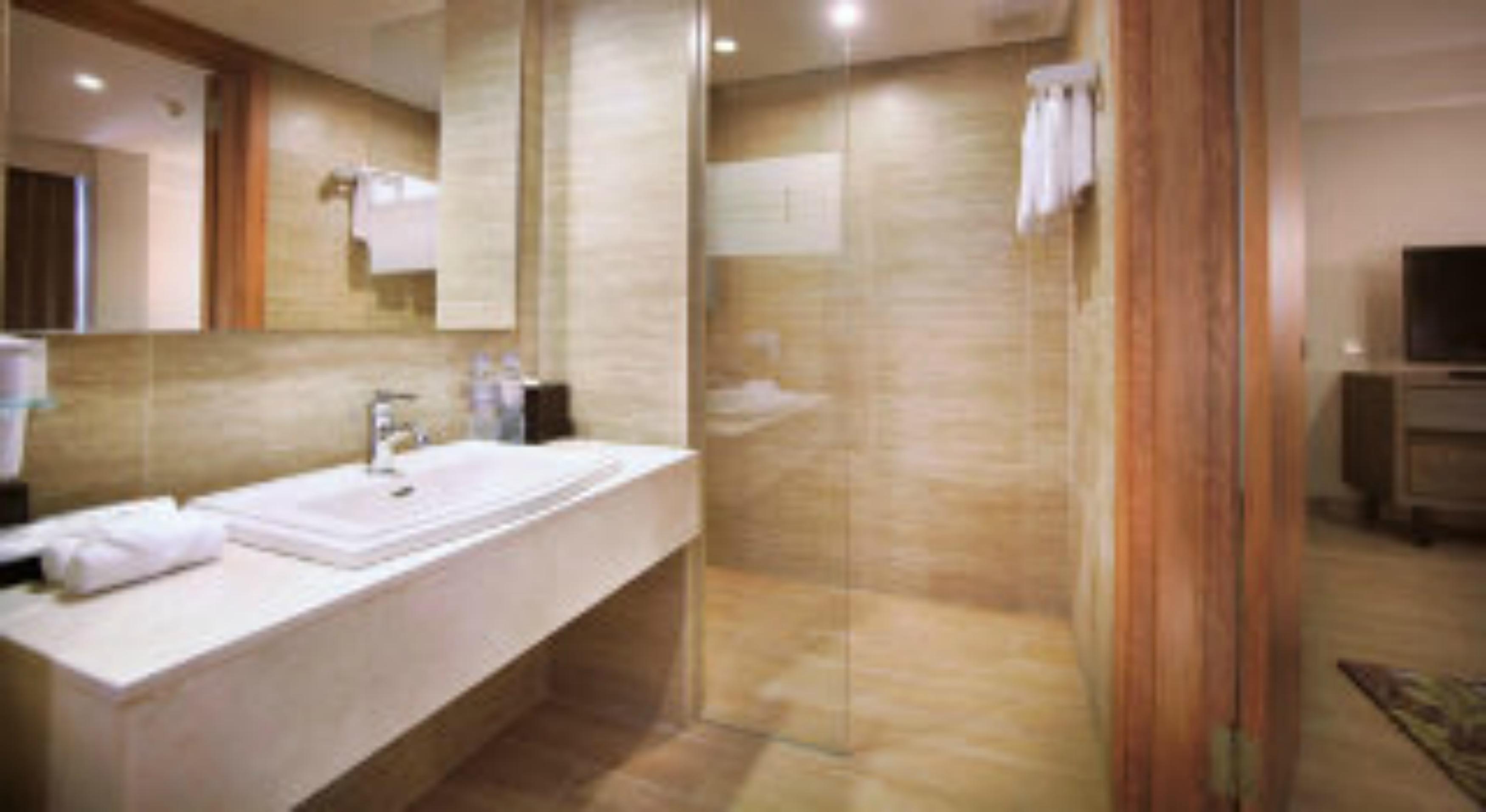 Double or Twin Deluxe