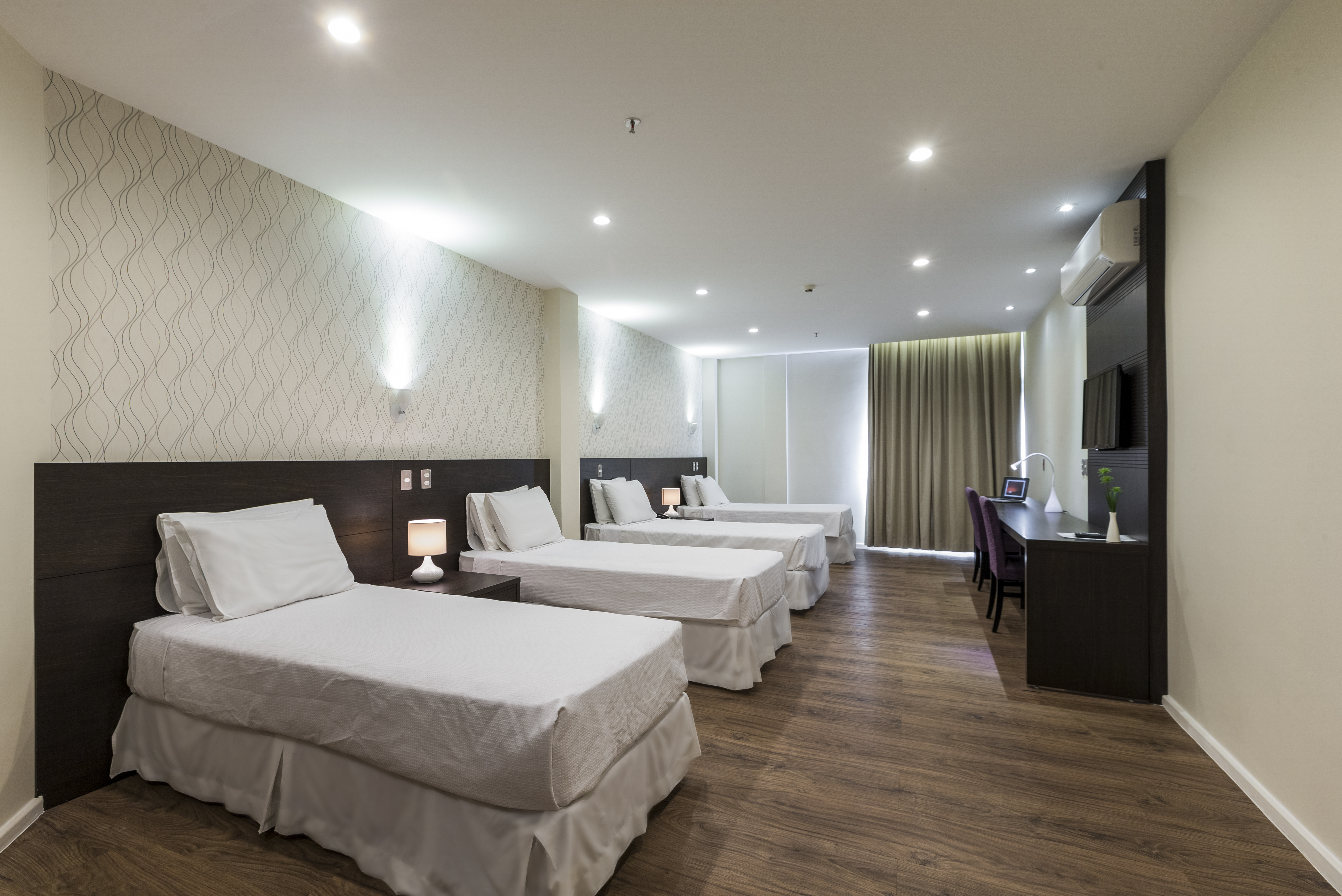 Family Room Capacity 5