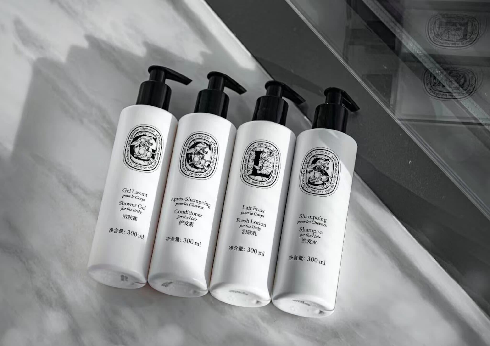 Double Deluxe King Bed