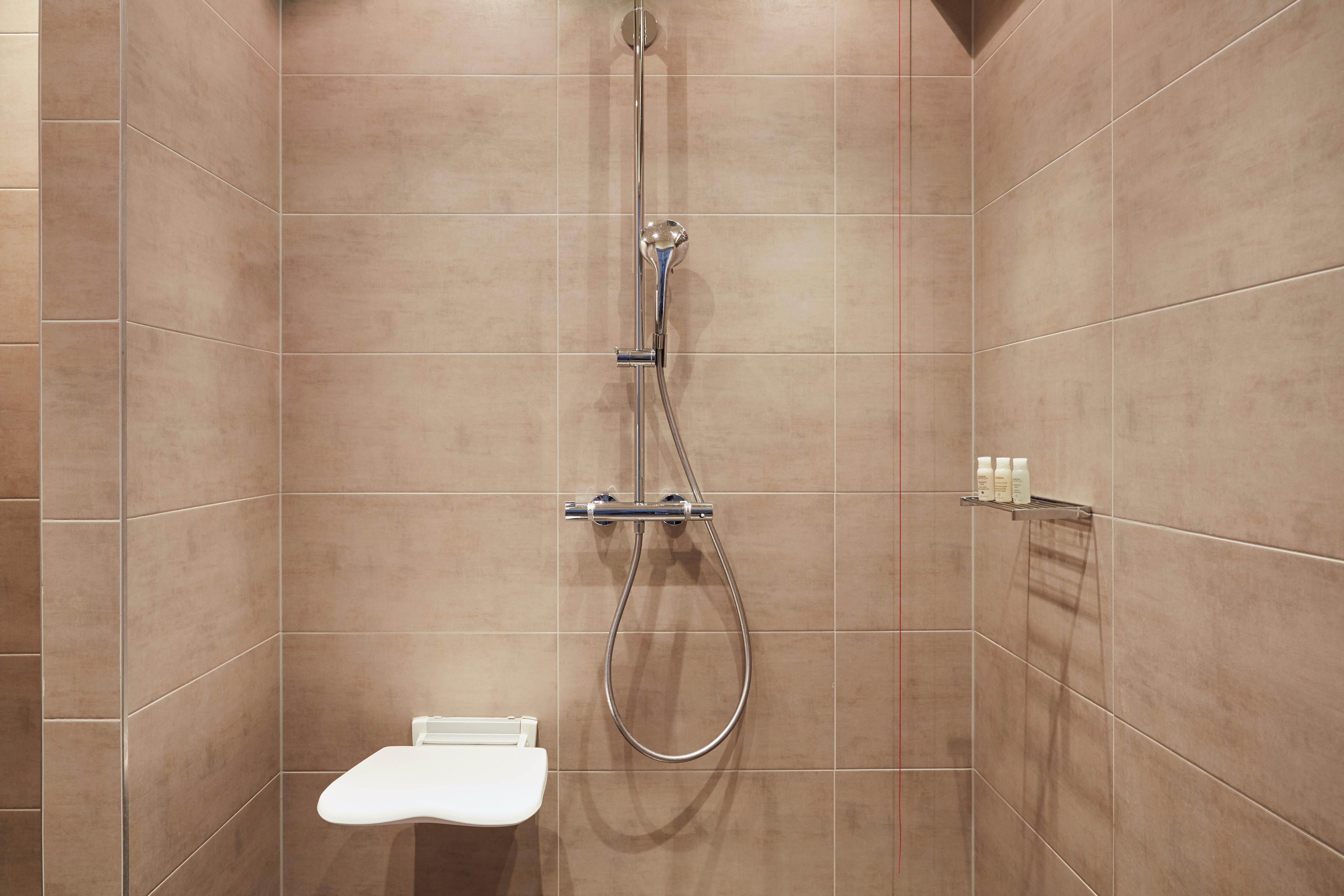 Double Accessible with Views