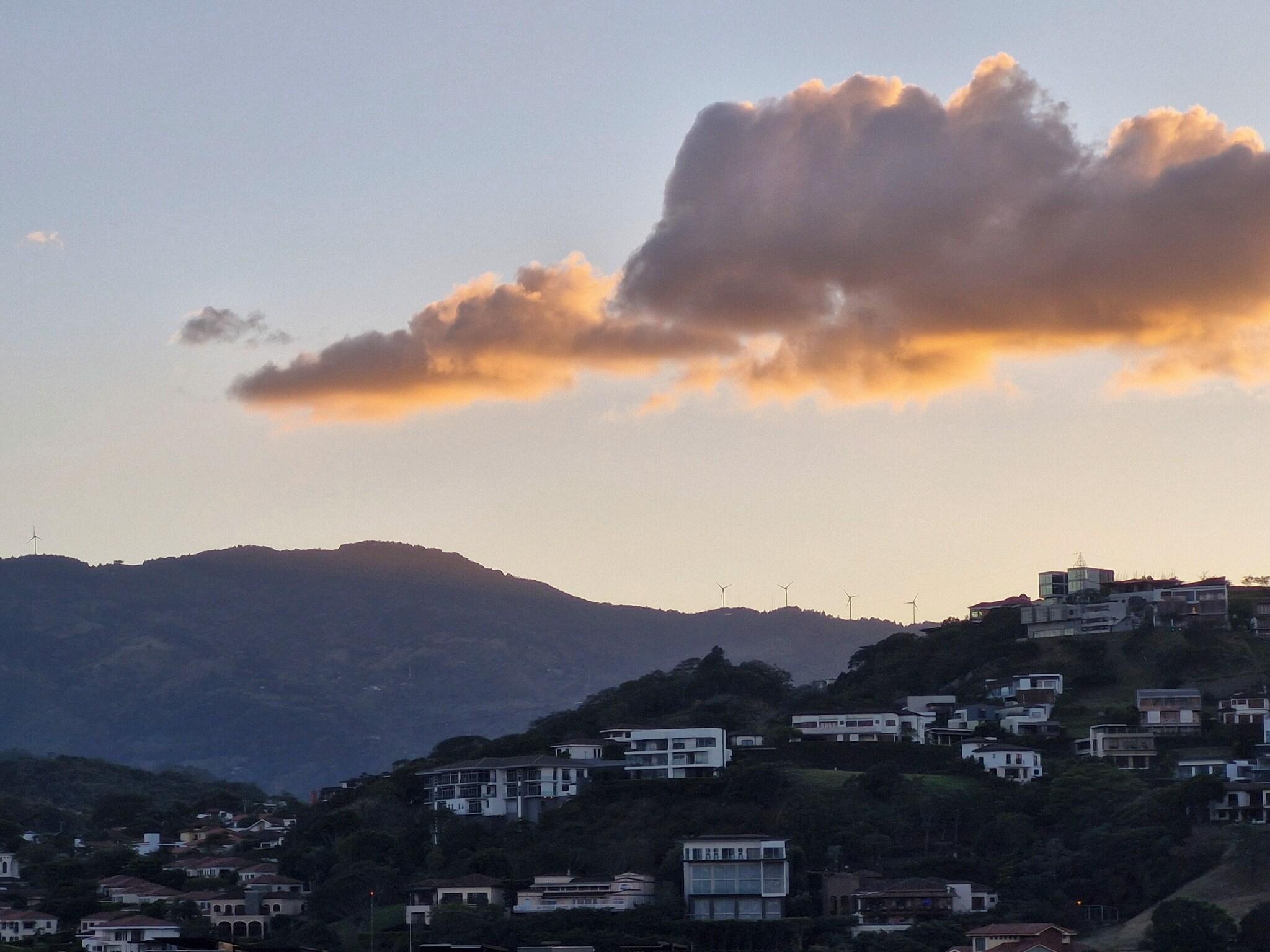 Quadruple Club with Views