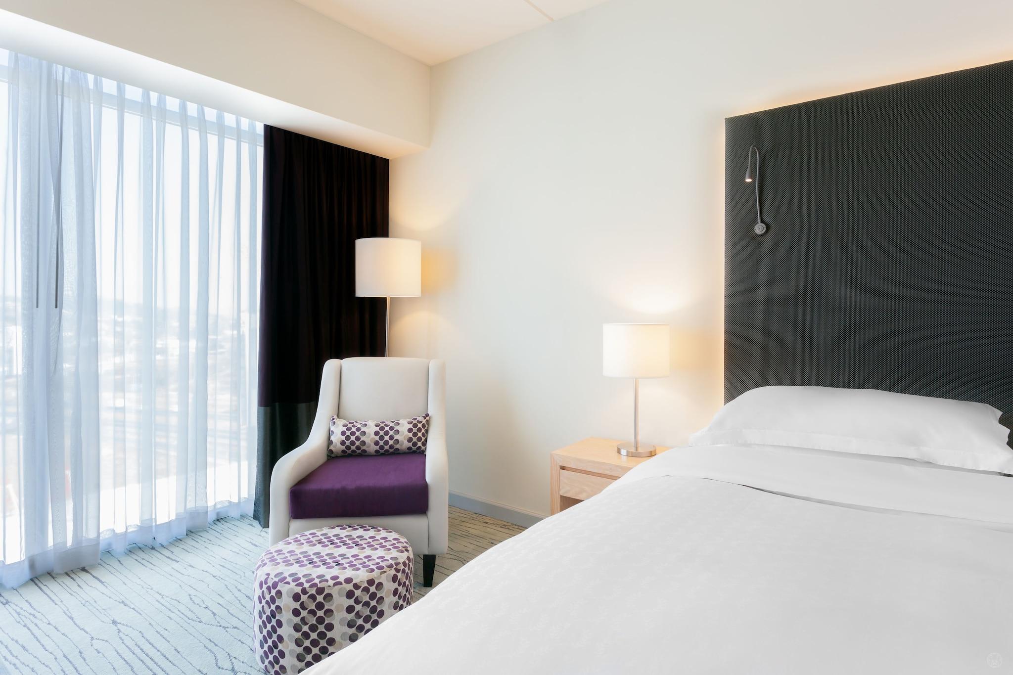 Double King Bed Non Smoking