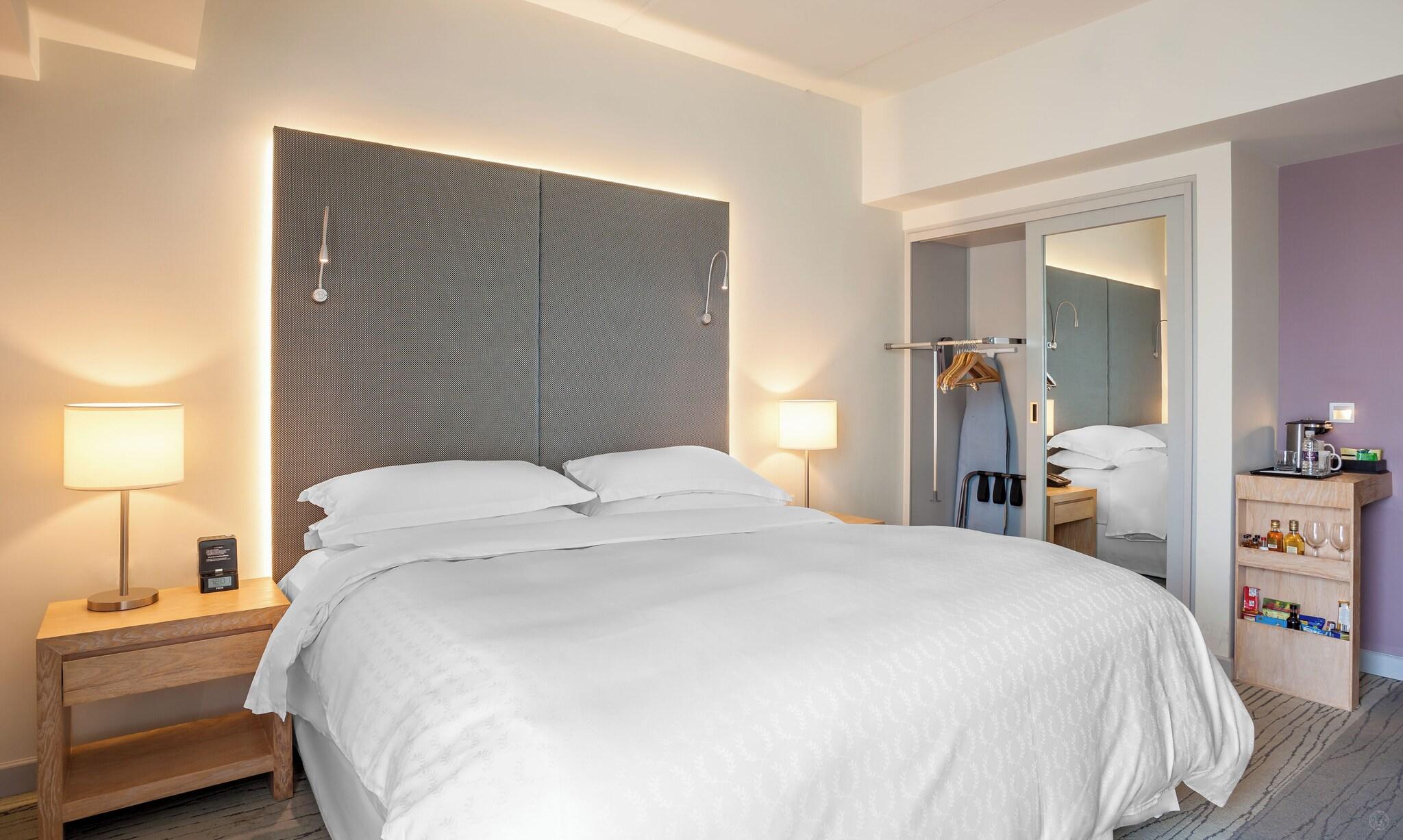 Double Accessible with Views