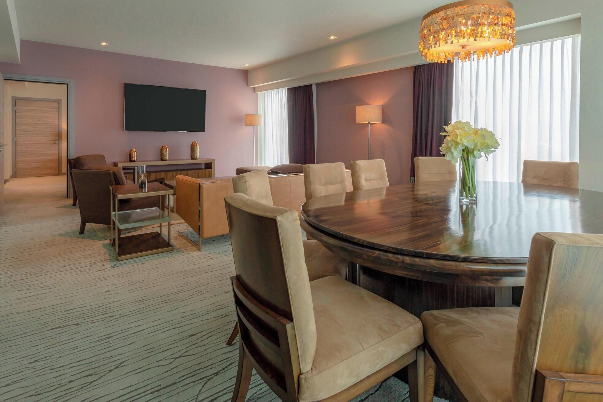 Suite Presidential with Views