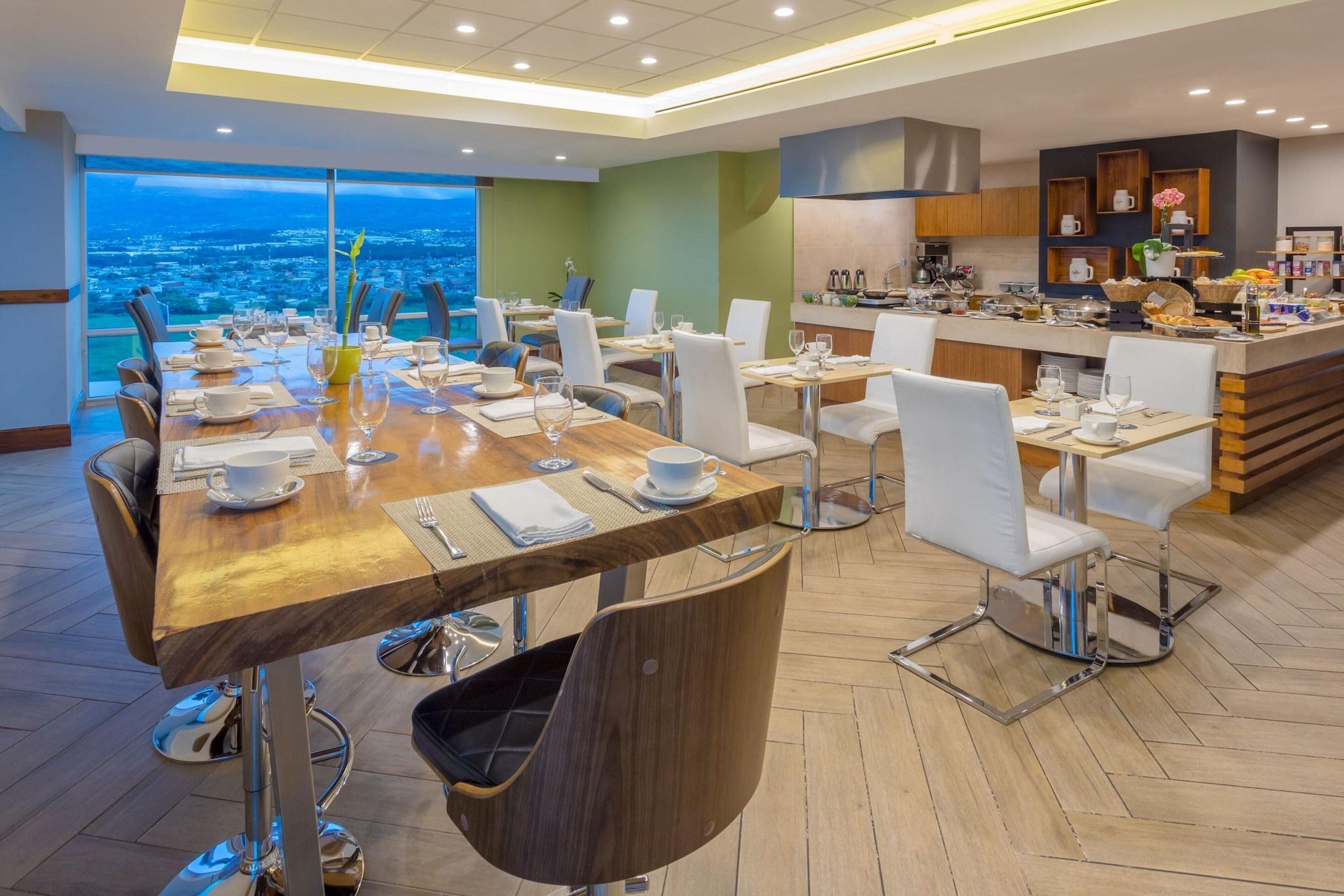 Suite Presidential with Views