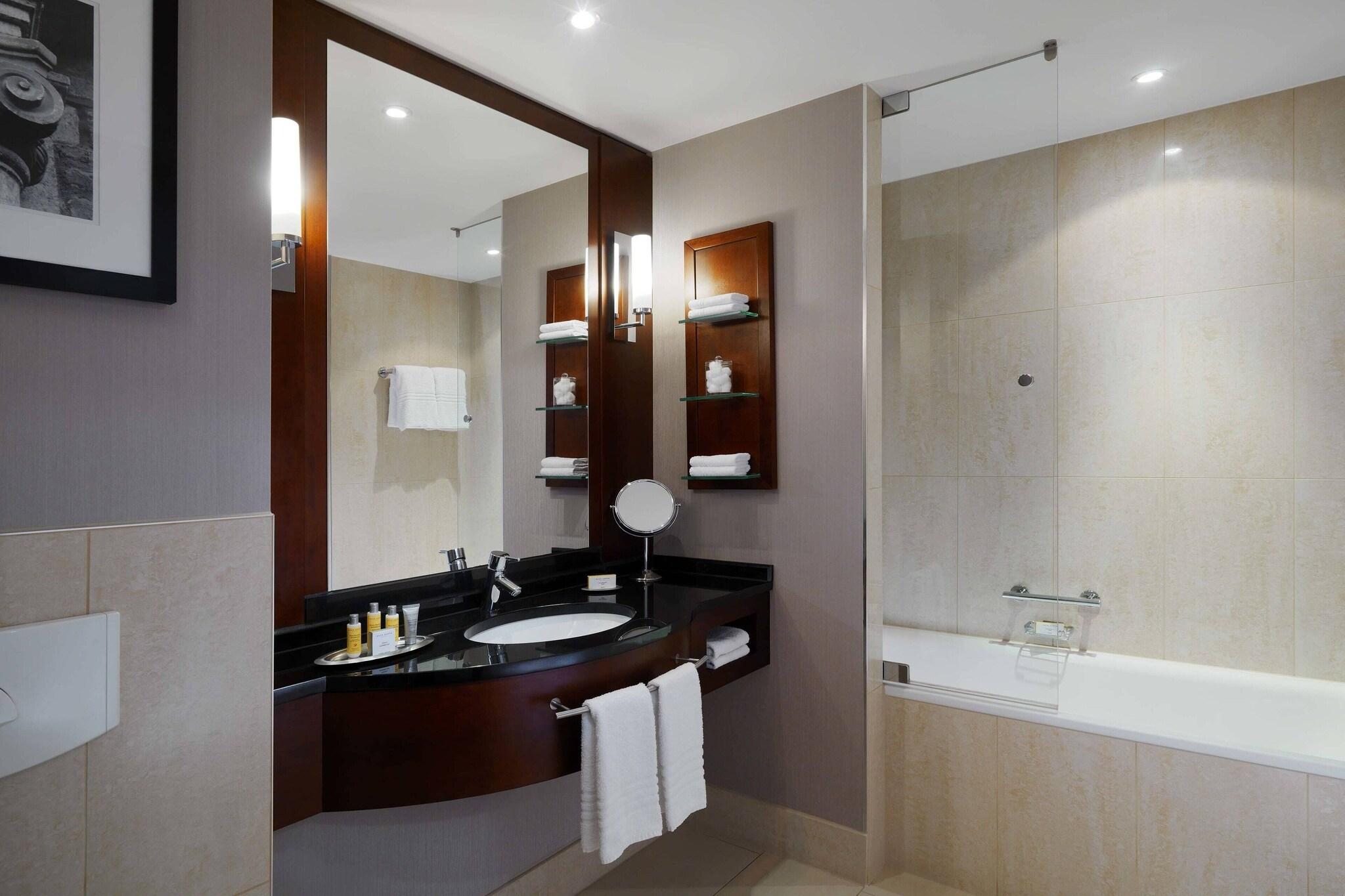 Suite Executive King Bed