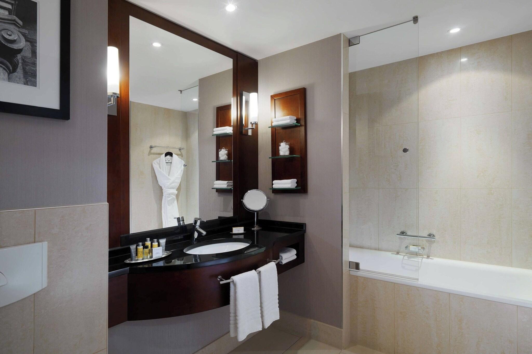 Suite Executive King Bed