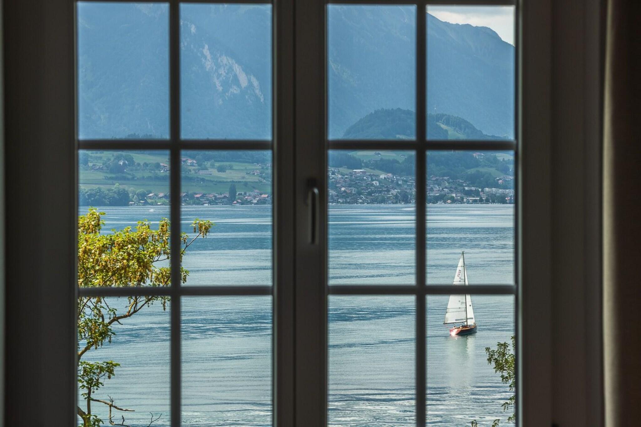 Junior Suite City View Queen Bed