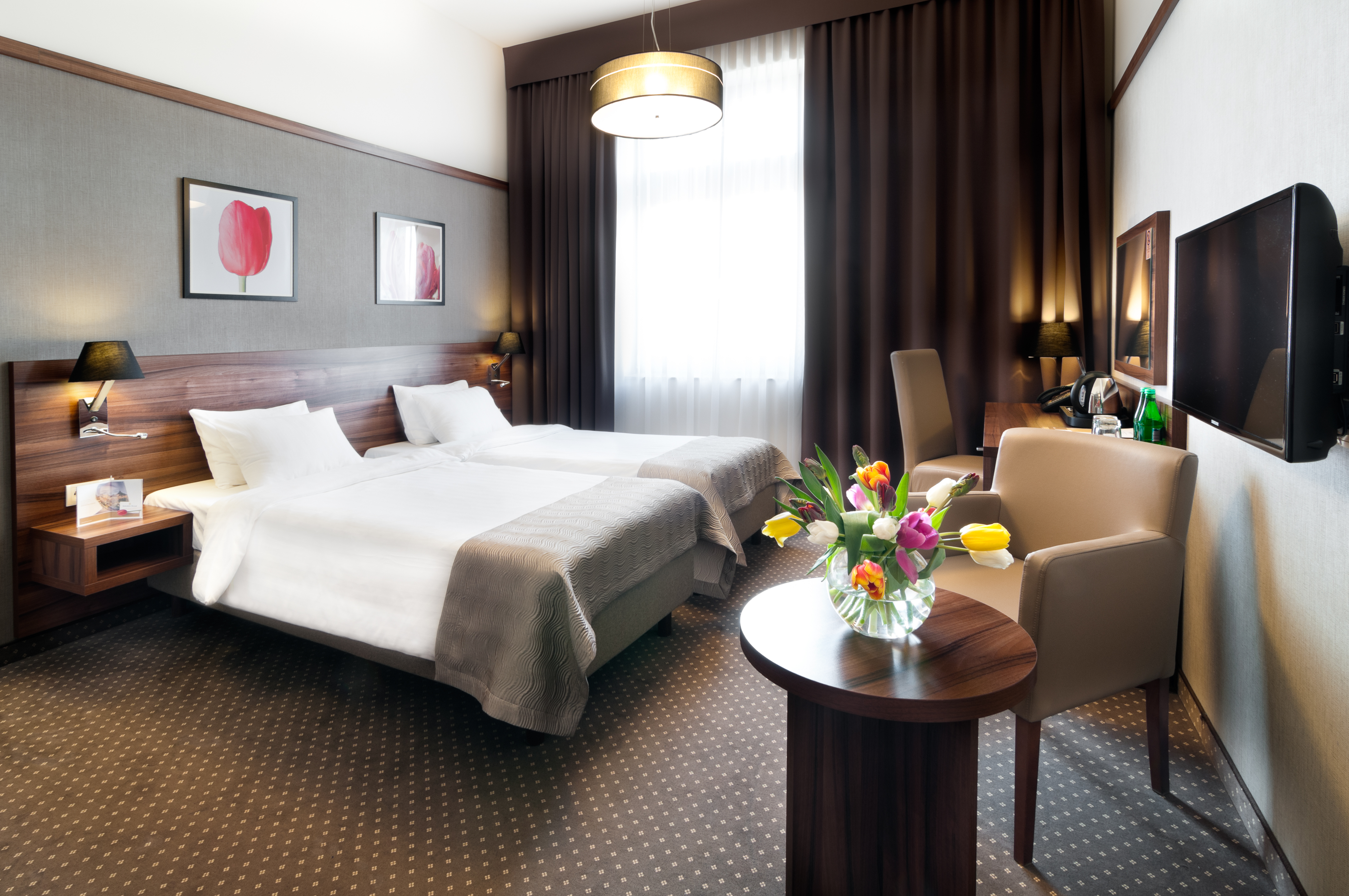 Double or Twin Deluxe