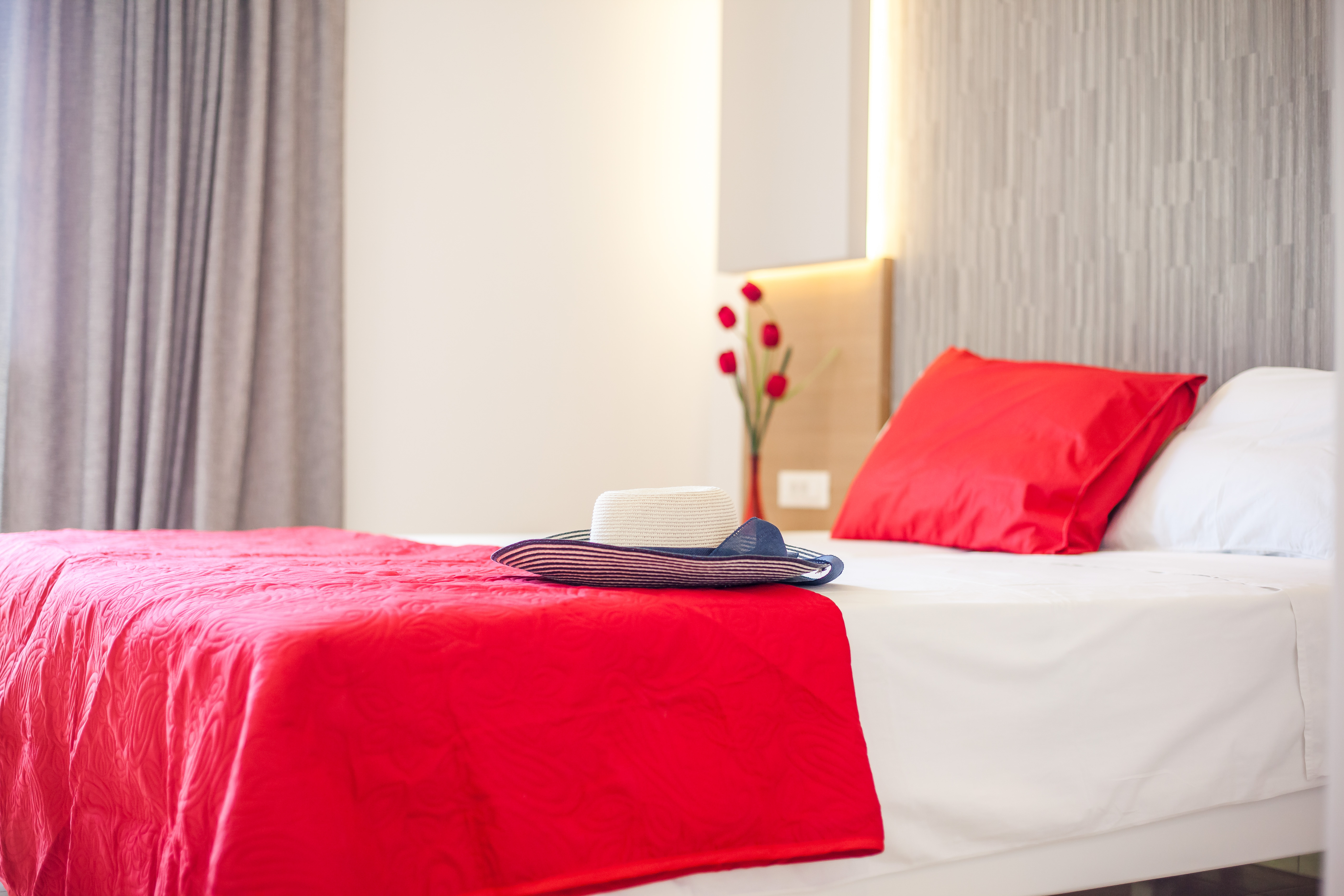 Studio Deluxe Capacity 2