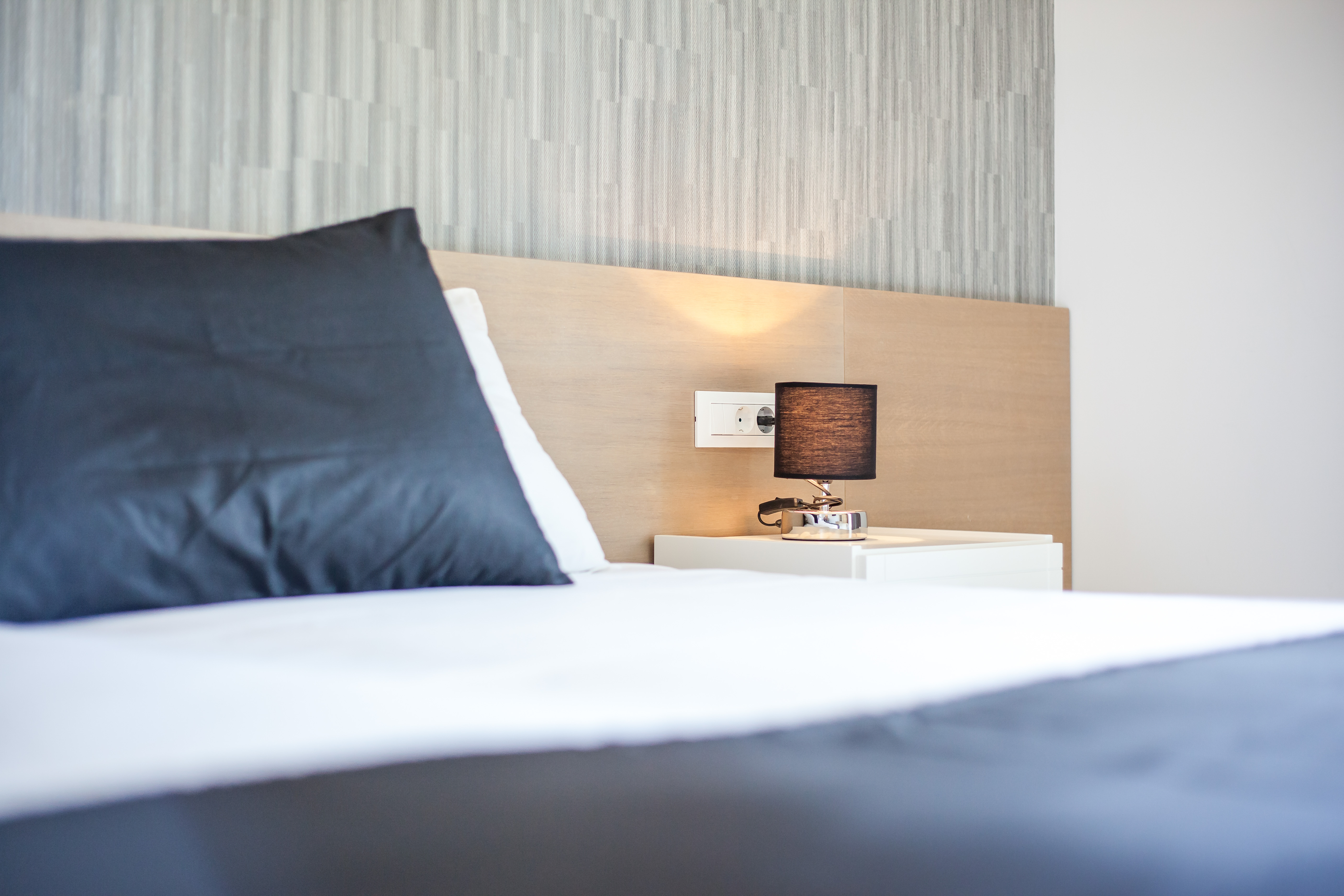 Studio Deluxe Capacity 2