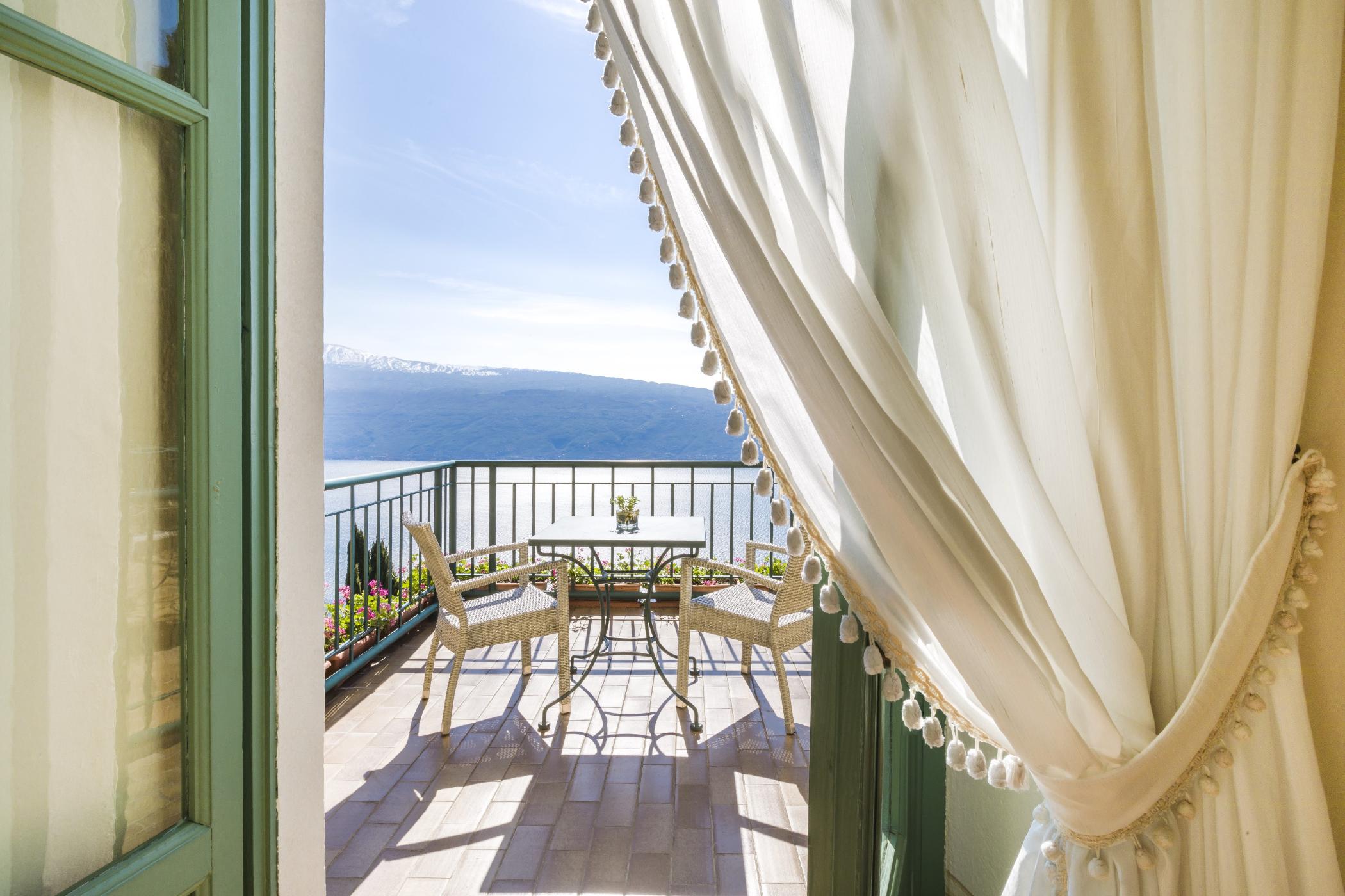 Junior Suite with Terrace