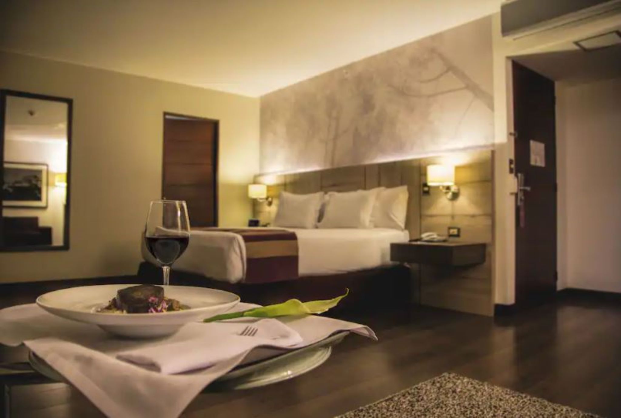 Single Executive King Bed