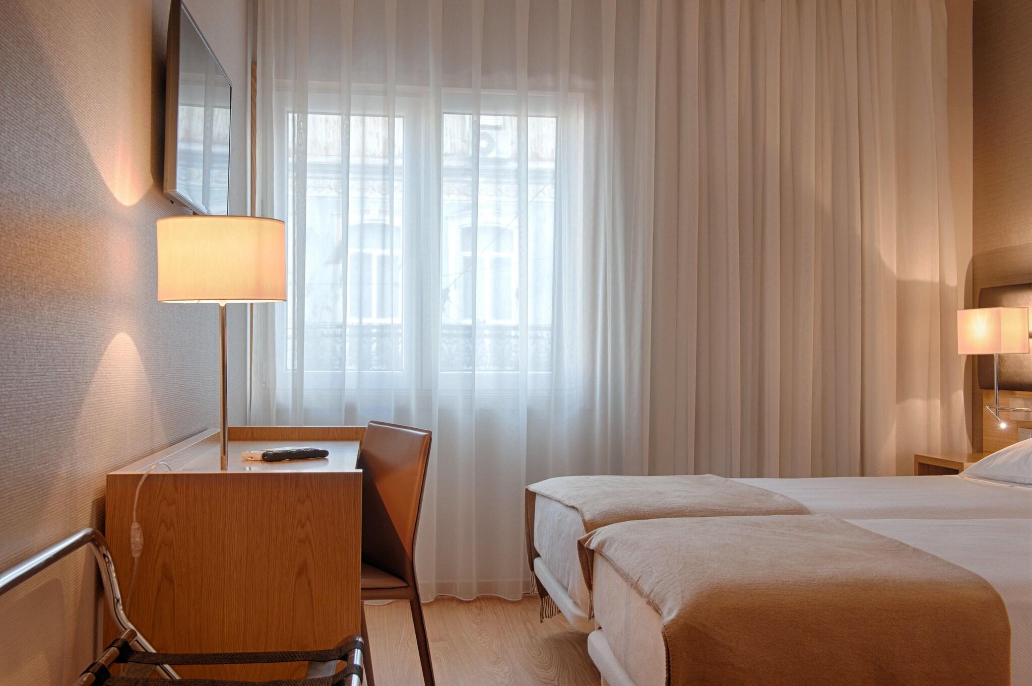 Family Room Queen Size Bed