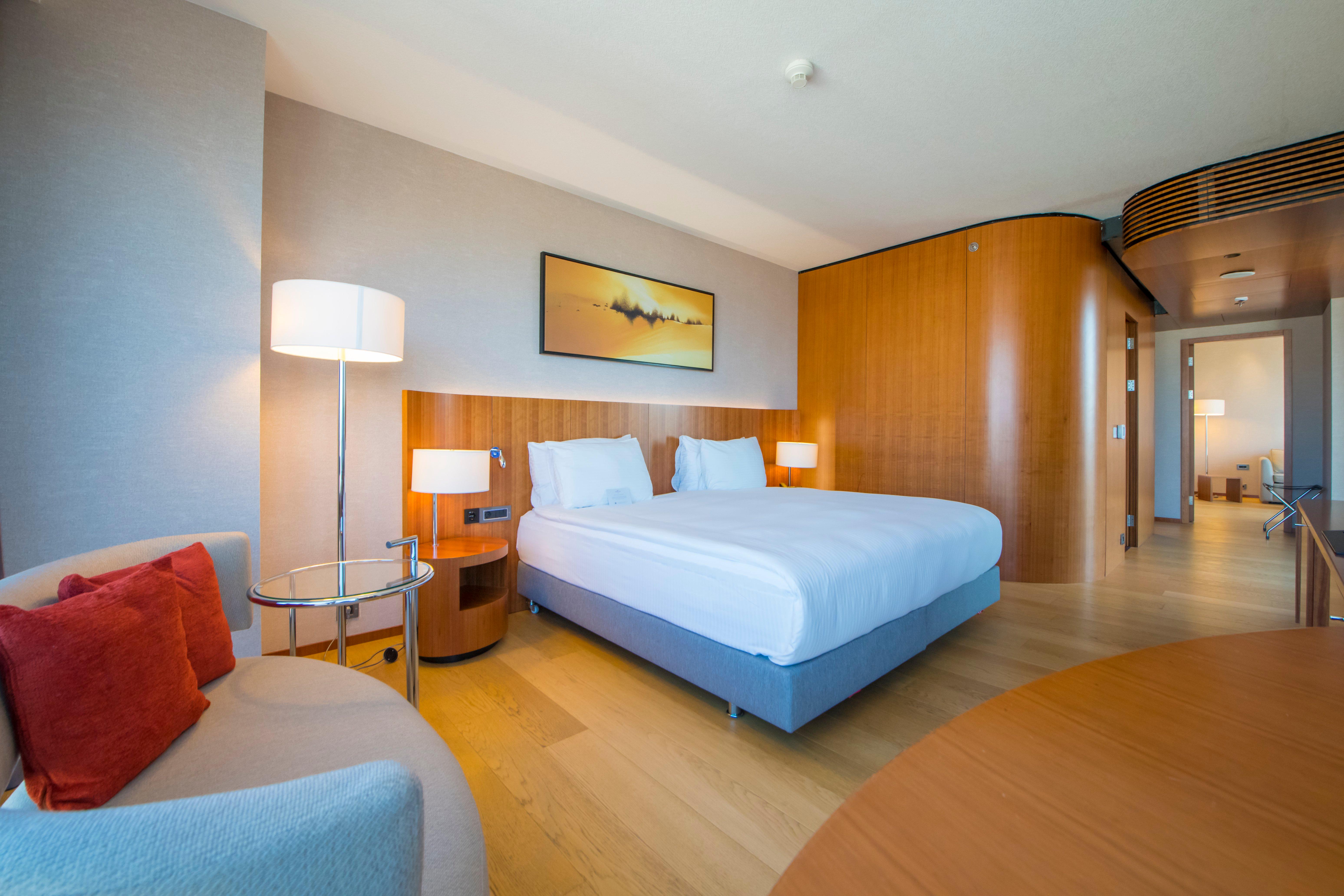 Junior Suite King Size Bed