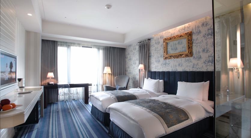 Double or Twin Deluxe