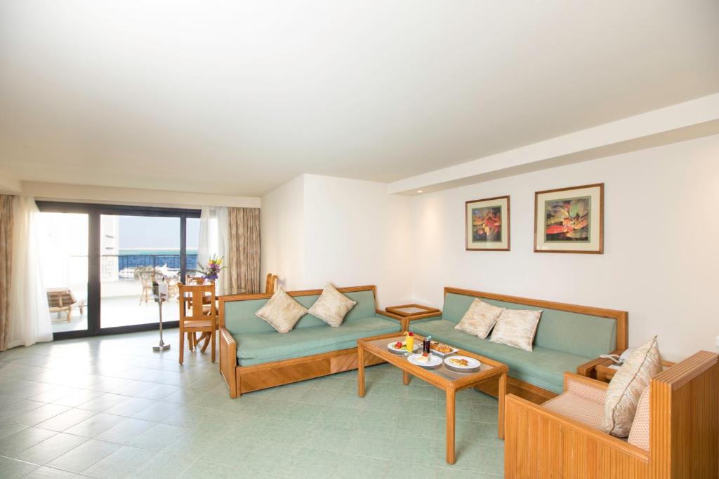 Double Ocean View