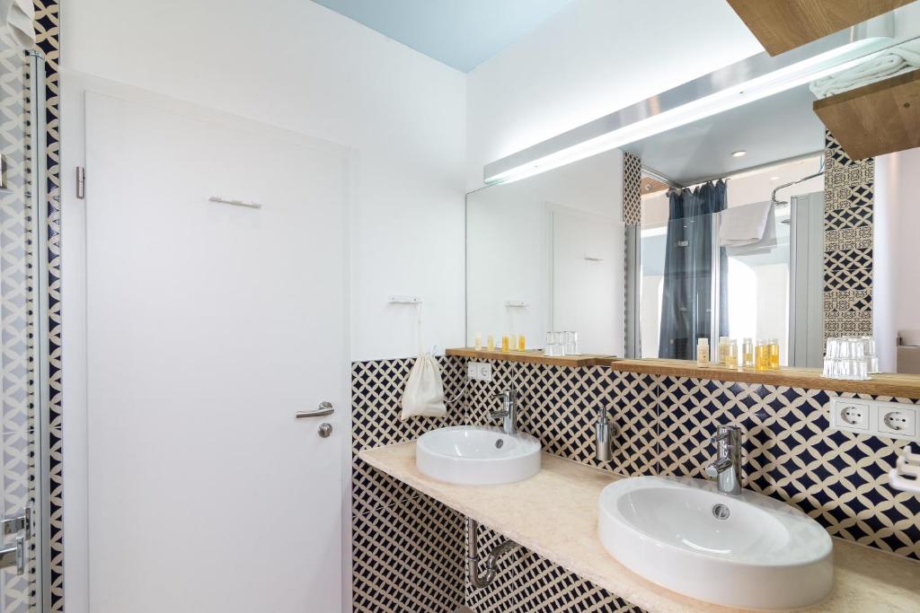 Junior Suite with Views