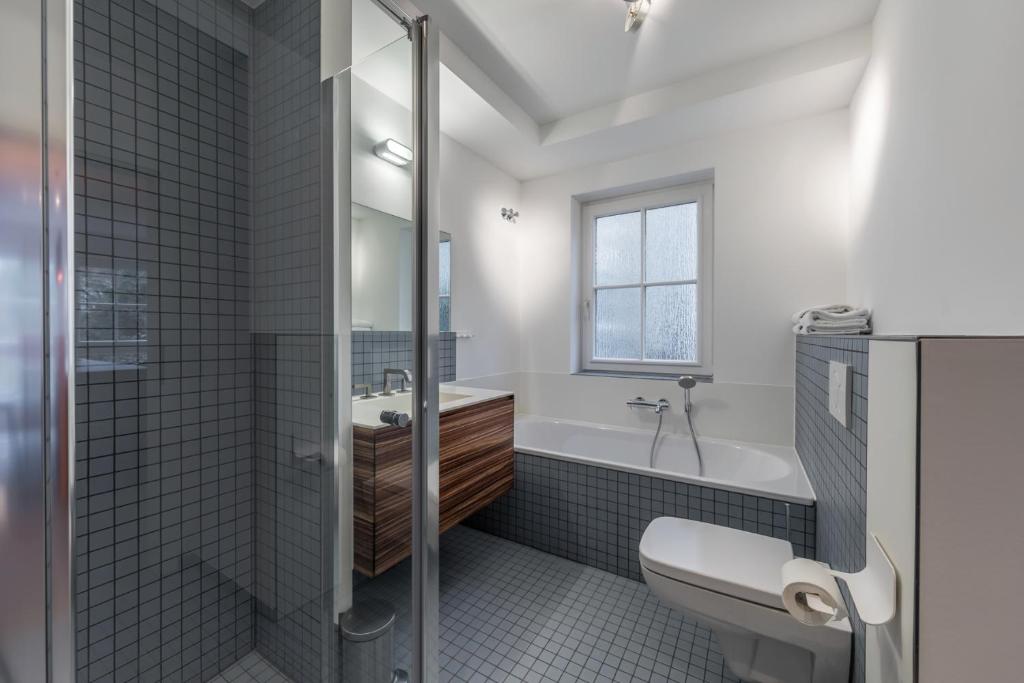 Apartment Capacity 4