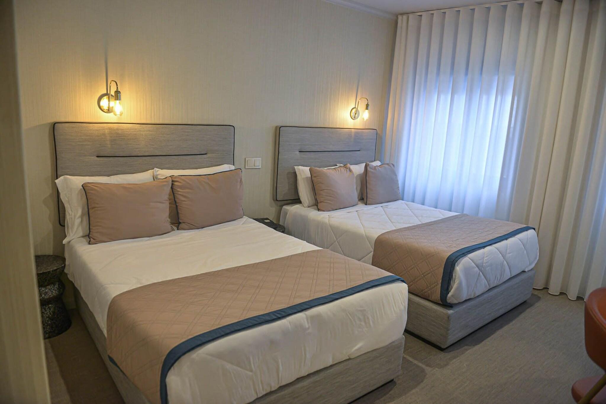 Quadruple Two Double Beds