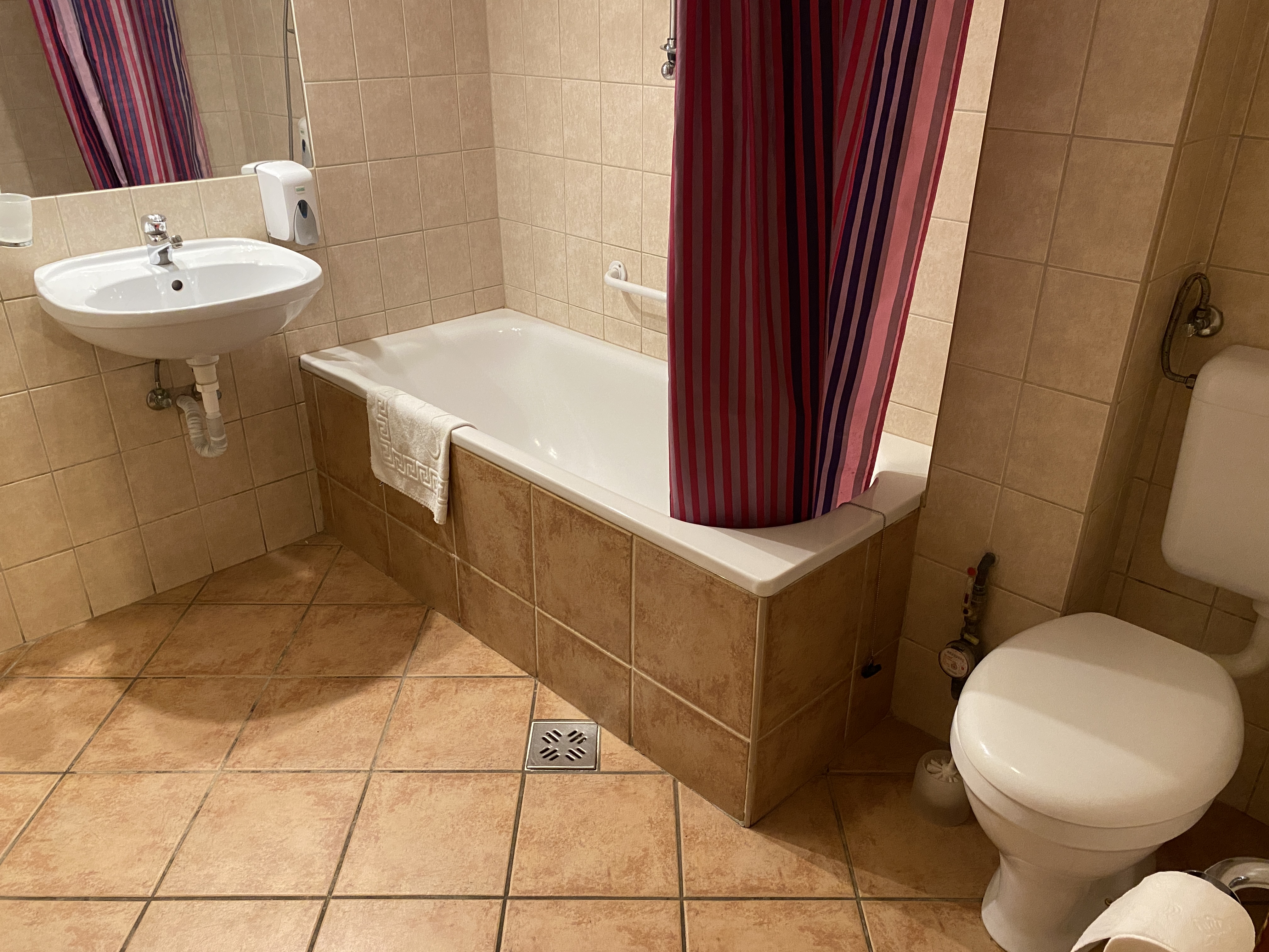 Apartment Capacity 2