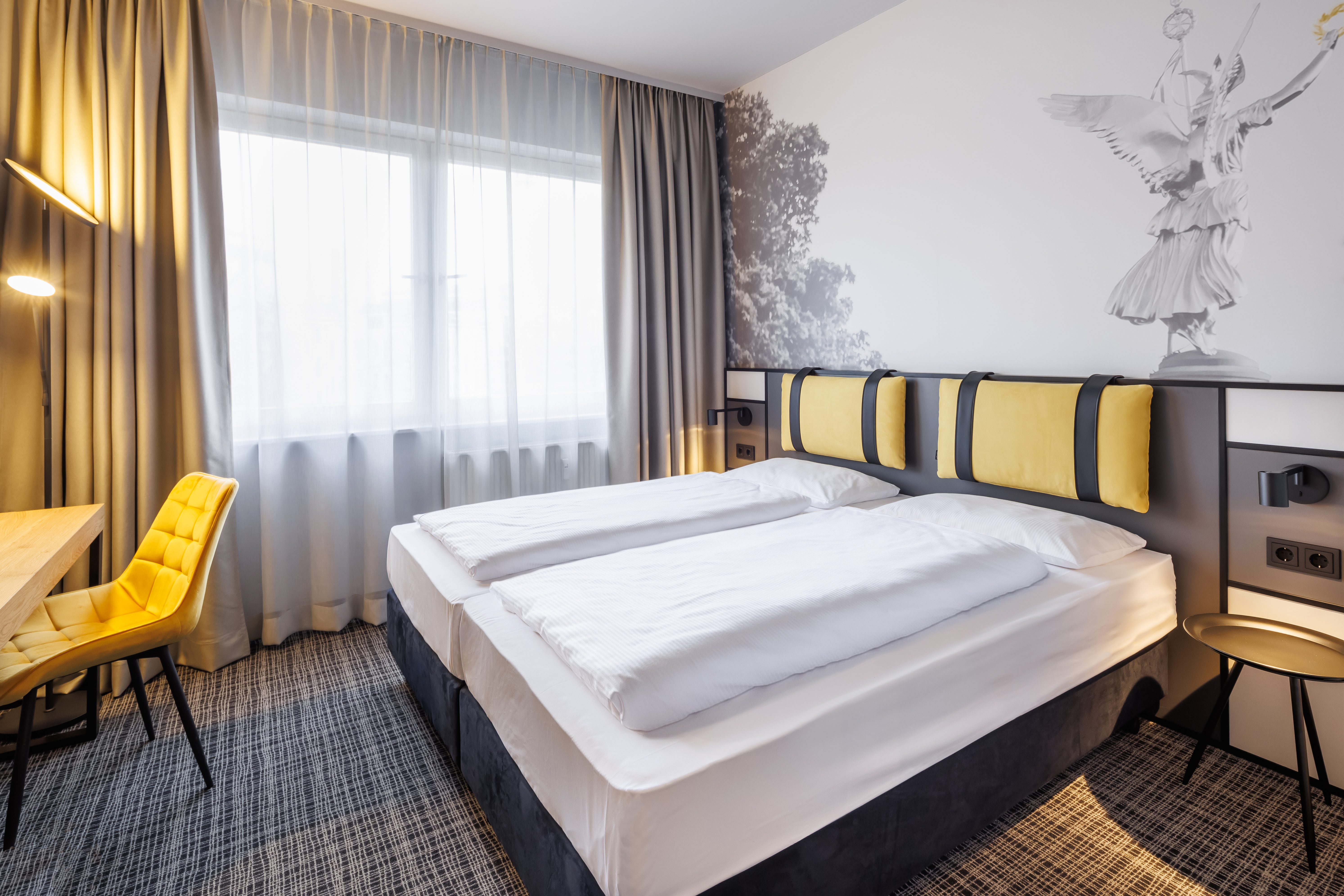 Twin with Kitchenette