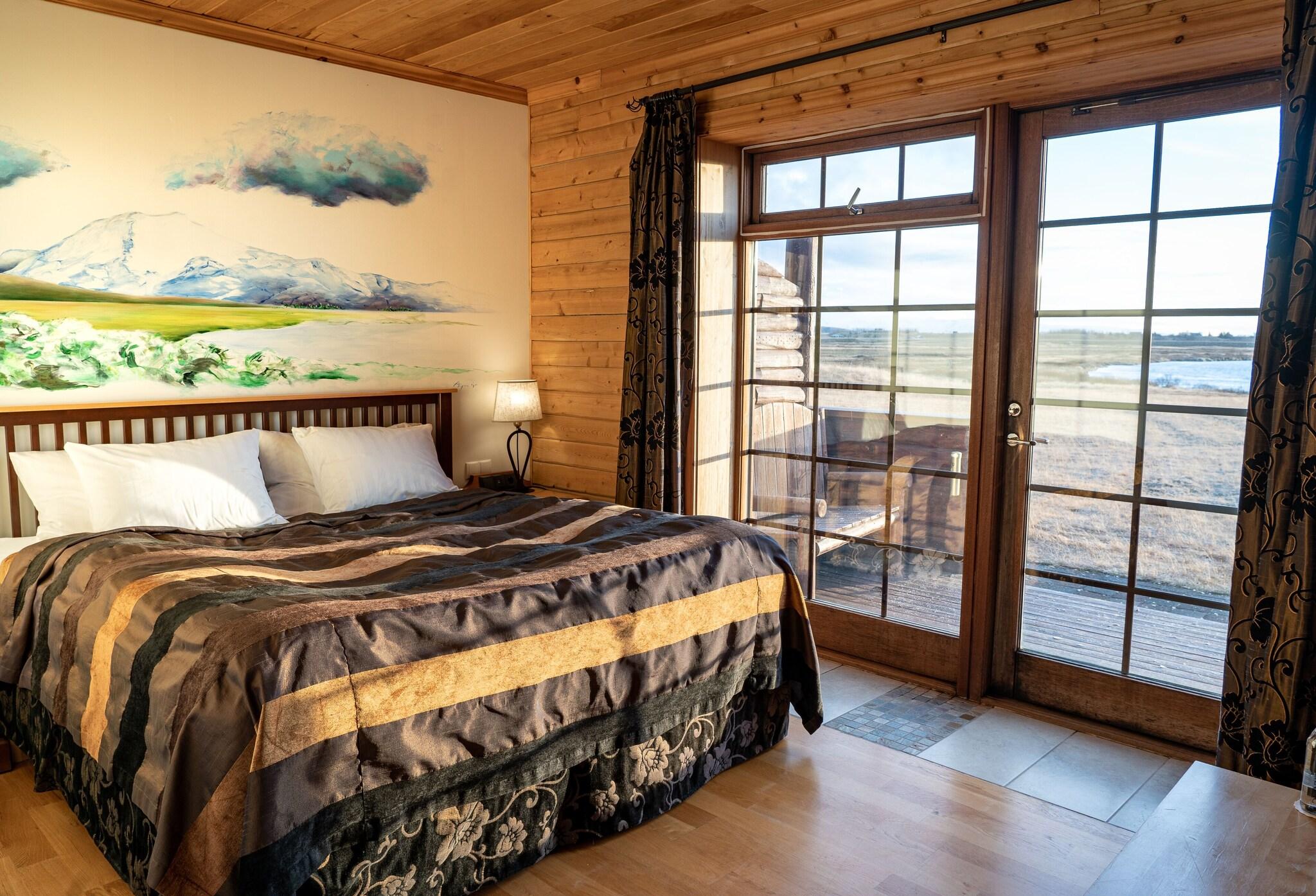 Double or Twin Deluxe King Bed