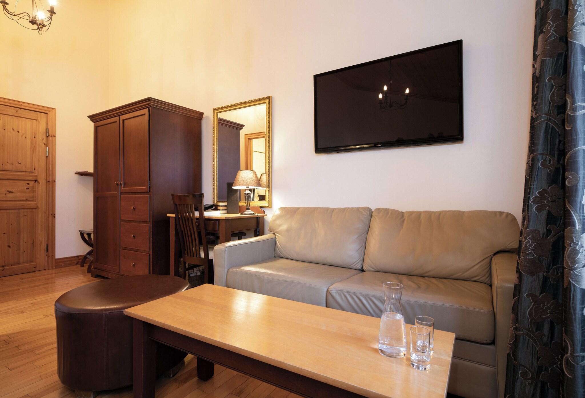 Double or Twin Deluxe King Bed